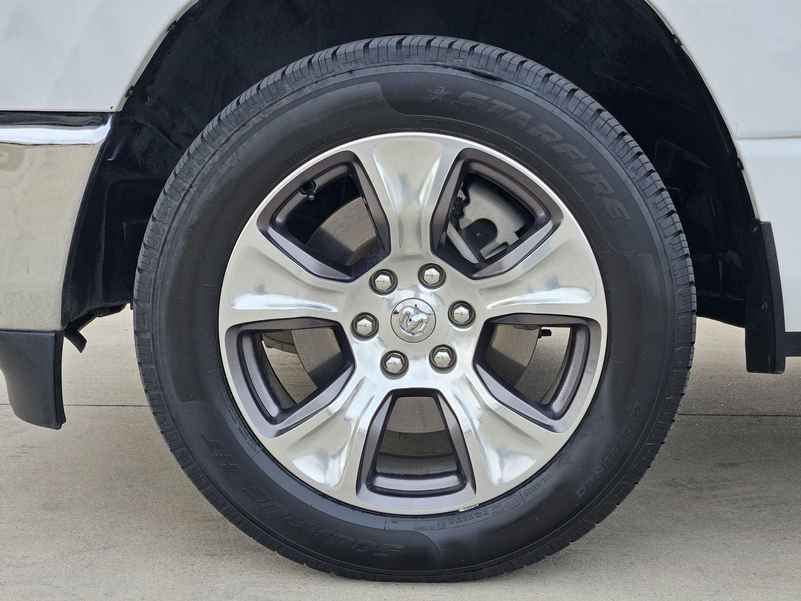 2024 RAM Ram 1500 Laramie Crew Cab 4x2 5'7' Box