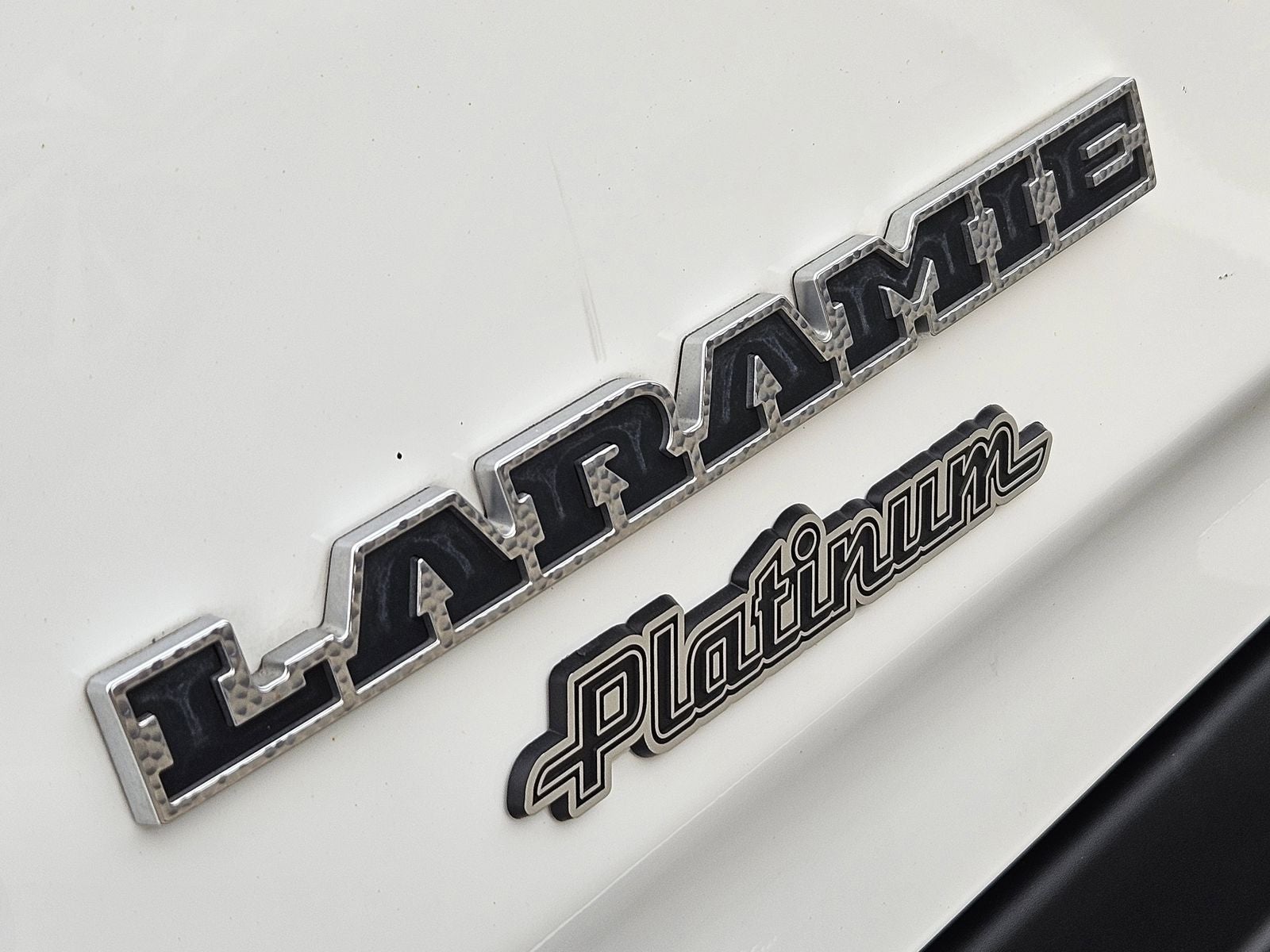 2024 RAM Ram 1500 Laramie Crew Cab 4x2 5'7' Box