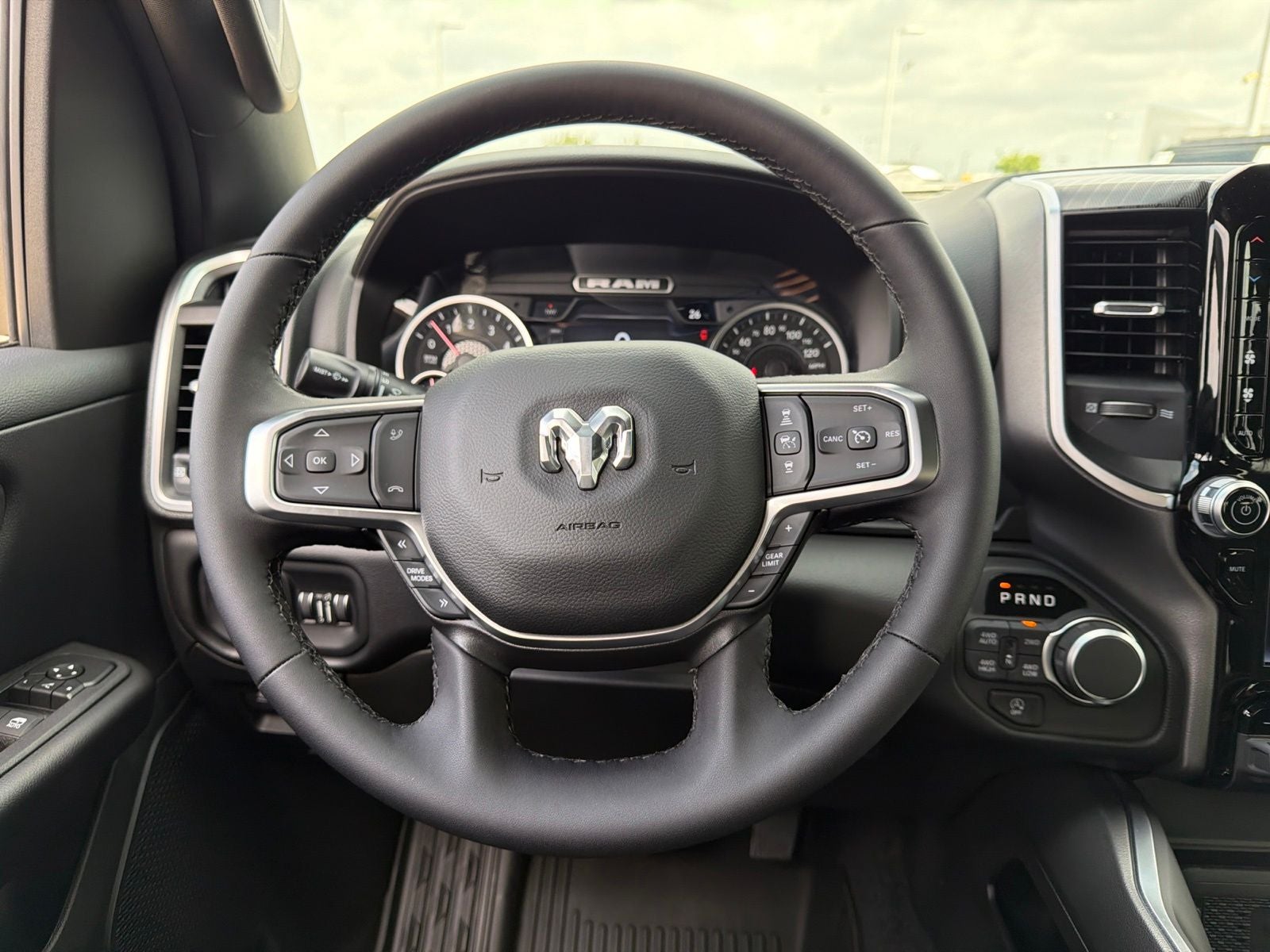 2026 RAM Ram 1500 RAM 1500 LONE STAR CREW CAB 4X4 5'7' BOX