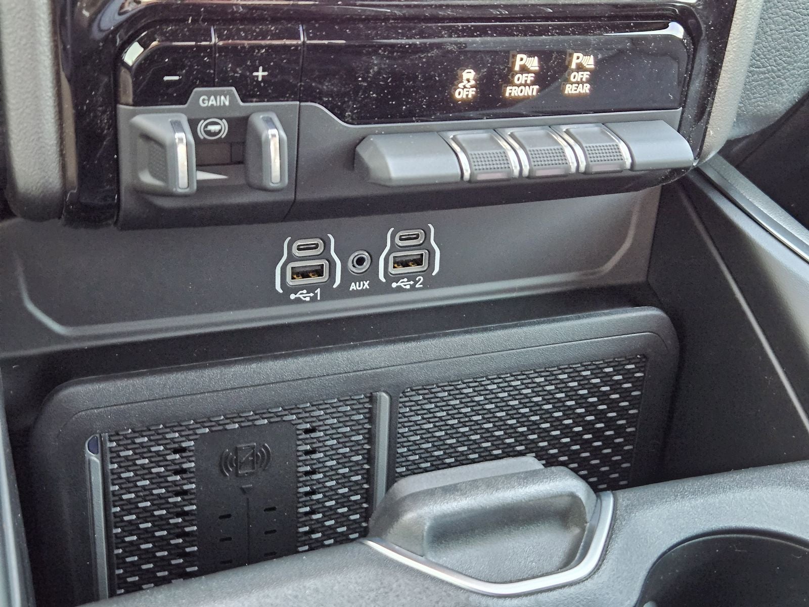 2026 RAM Ram 1500 RAM 1500 LONE STAR CREW CAB 4X4 5'7' BOX