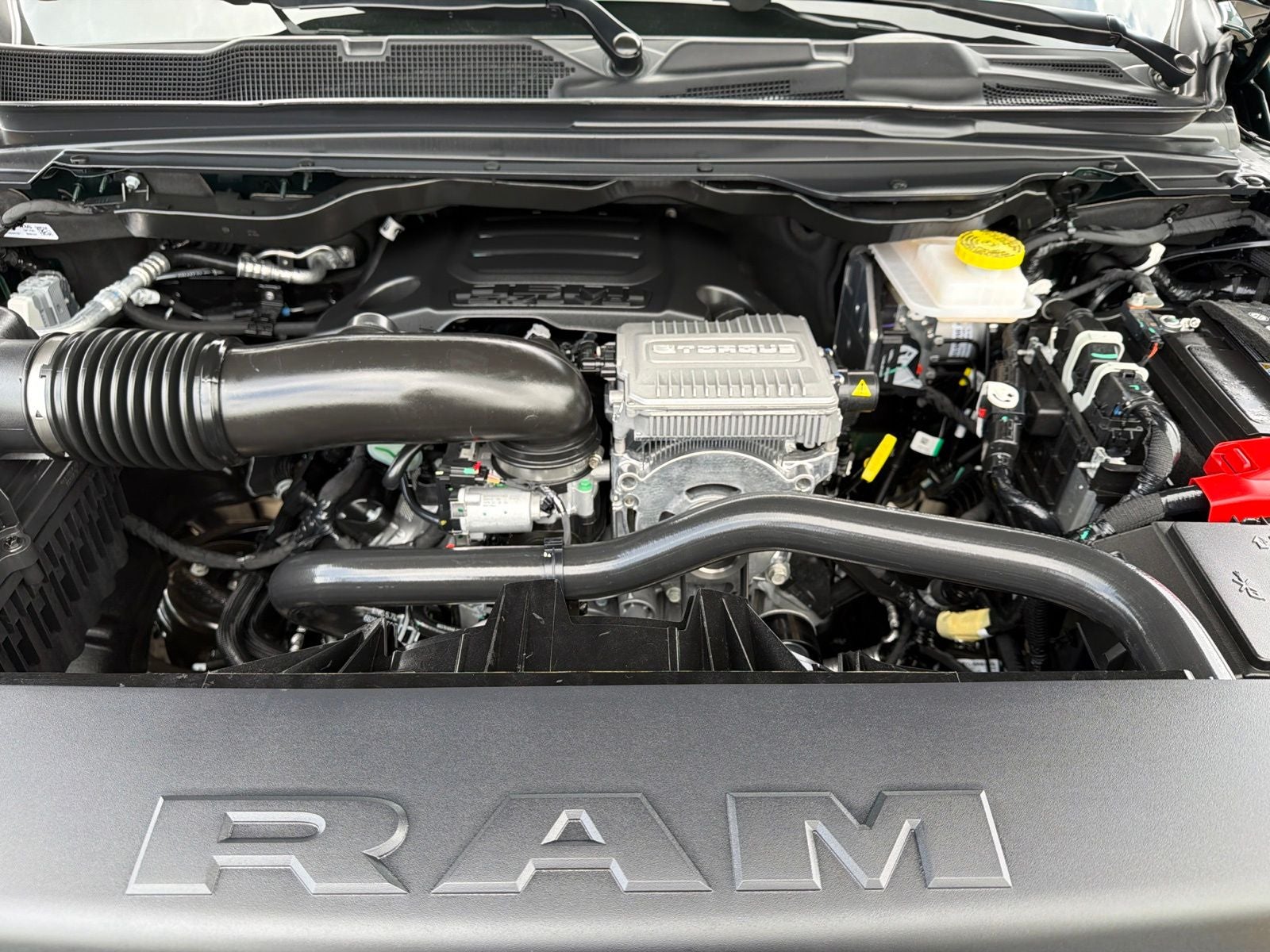 2026 RAM Ram 1500 RAM 1500 LONE STAR CREW CAB 4X4 5'7' BOX