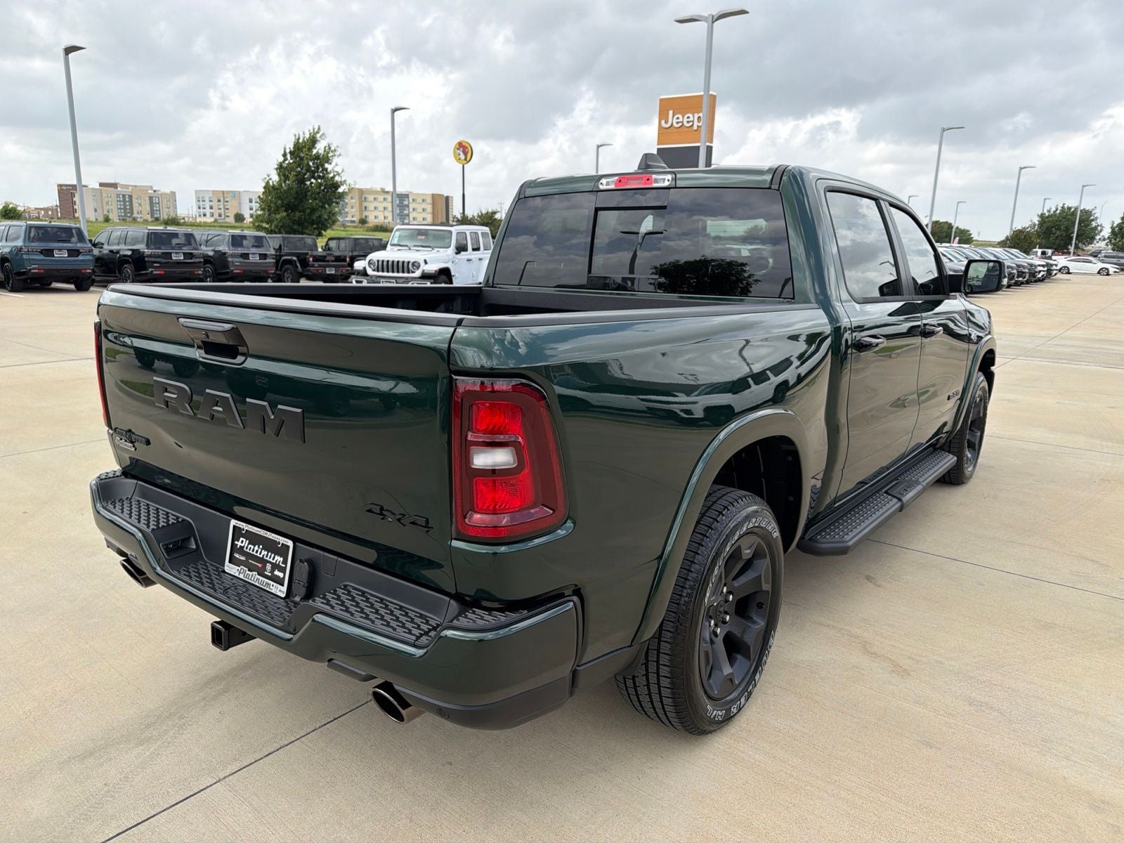 2026 RAM Ram 1500 RAM 1500 LONE STAR CREW CAB 4X4 5'7' BOX