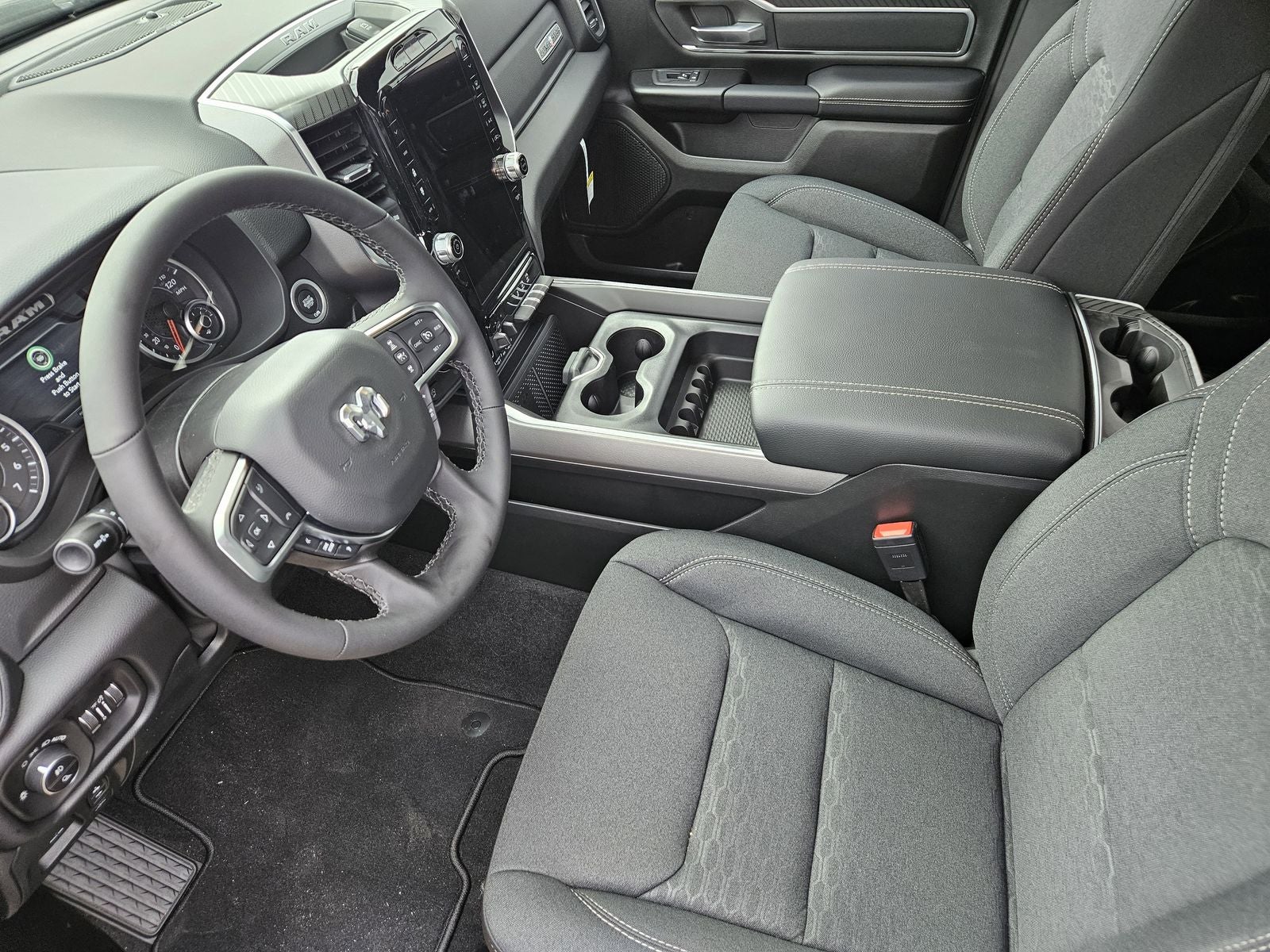 2026 RAM Ram 1500 RAM 1500 LONE STAR CREW CAB 4X4 5'7' BOX