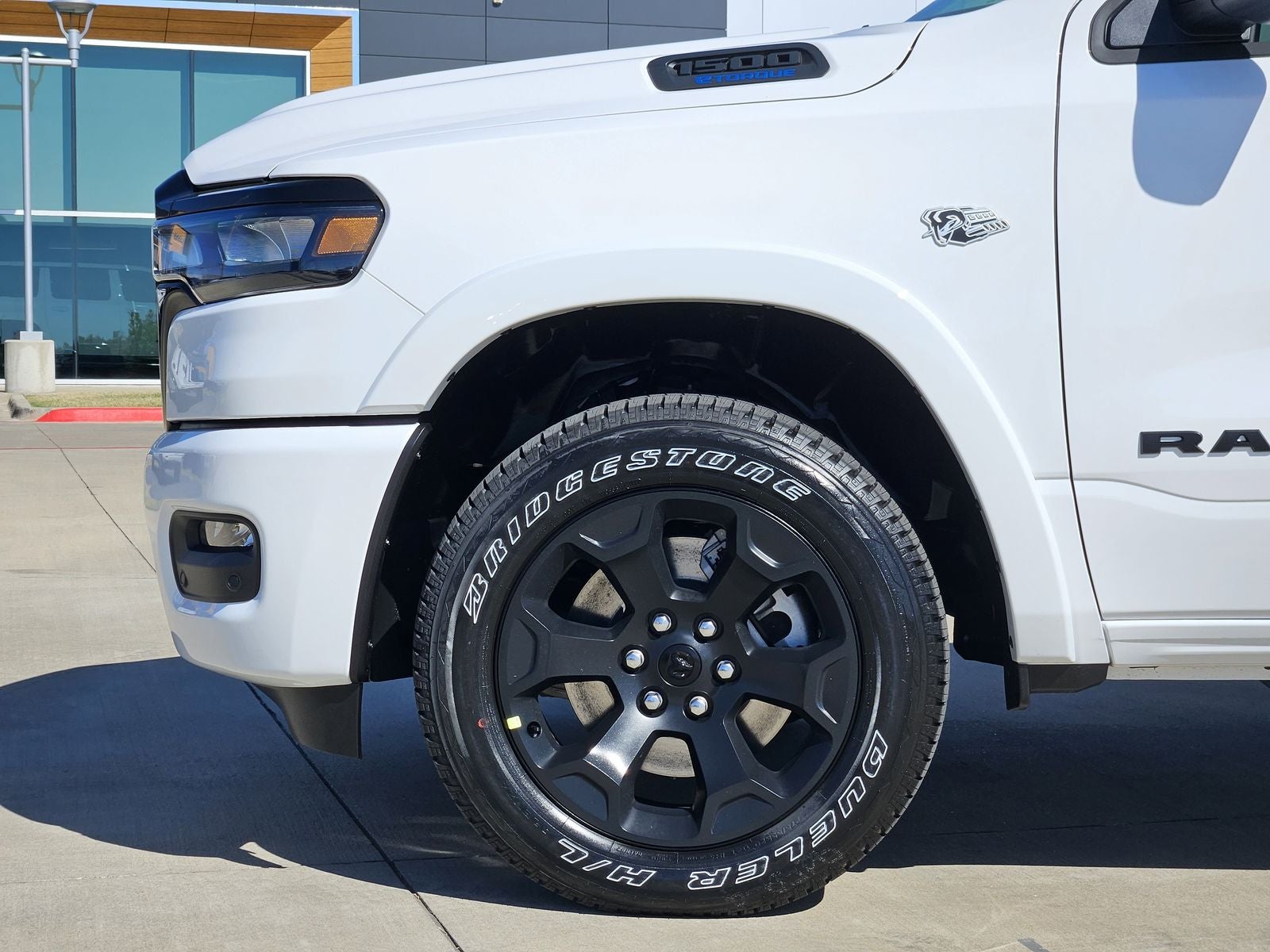 2026 RAM Ram 1500 RAM 1500 LONE STAR CREW CAB 4X4 5'7' BOX