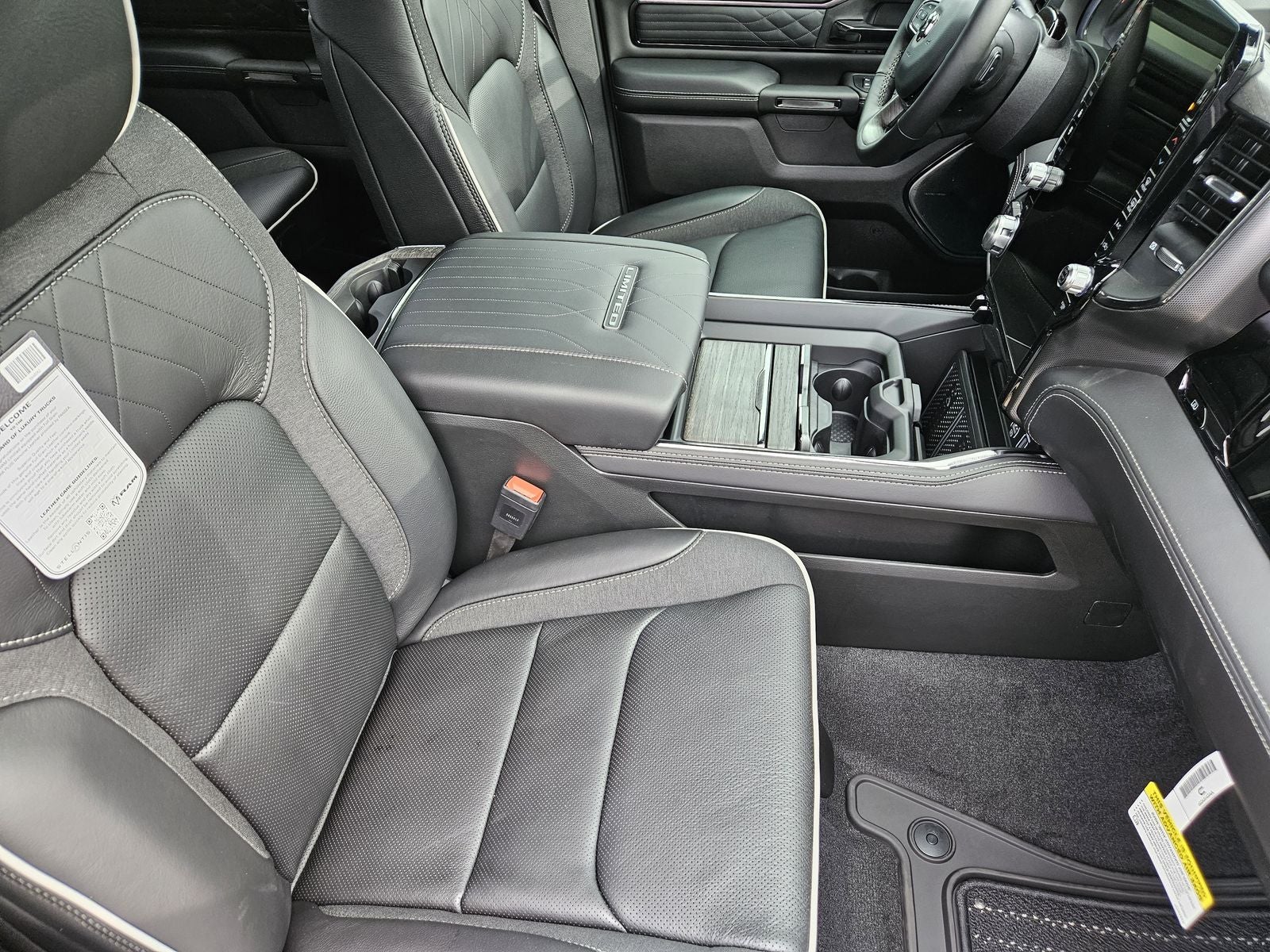 2026 RAM Ram 1500 RAM 1500 LIMITED CREW CAB 4X4 5'7' BOX