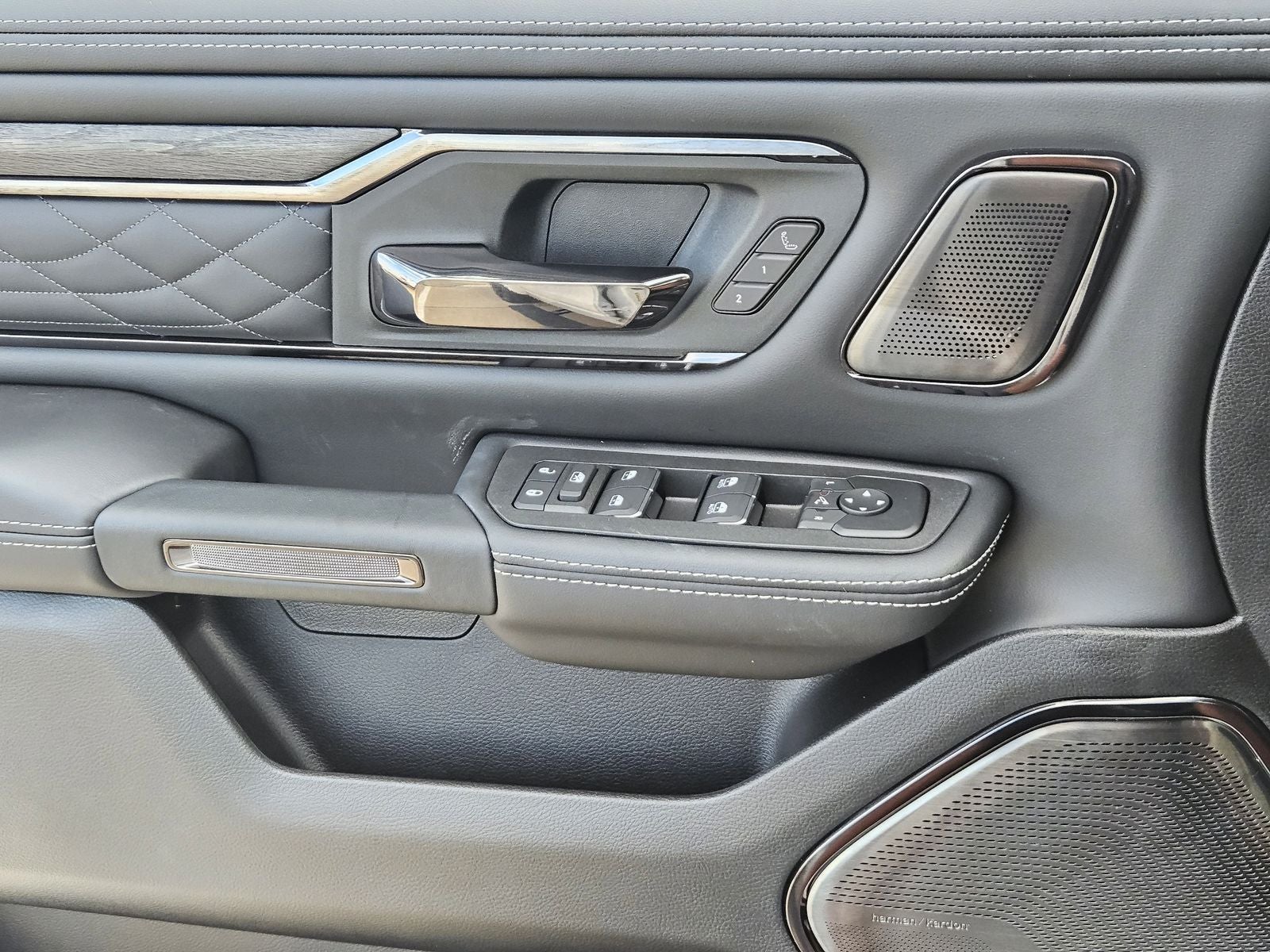 2026 RAM Ram 1500 RAM 1500 LIMITED CREW CAB 4X4 5'7' BOX