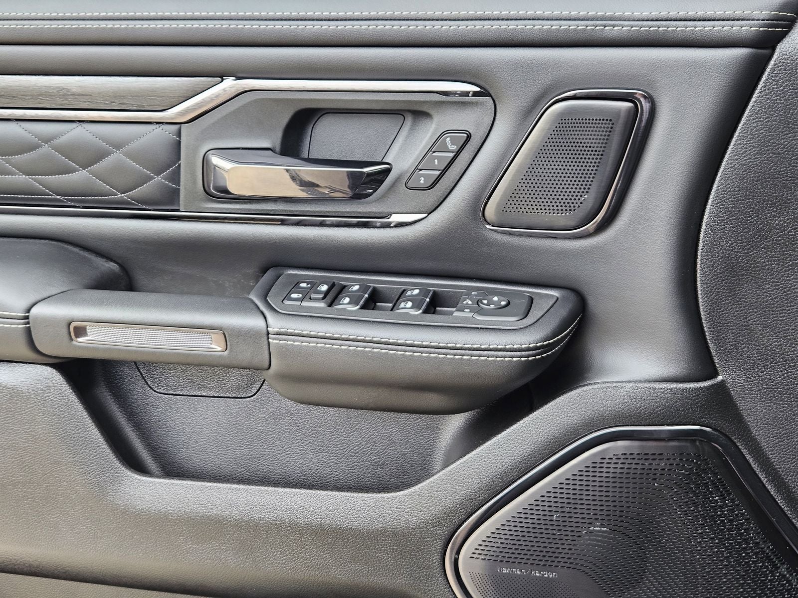 2026 RAM Ram 1500 RAM 1500 LIMITED CREW CAB 4X4 5'7' BOX