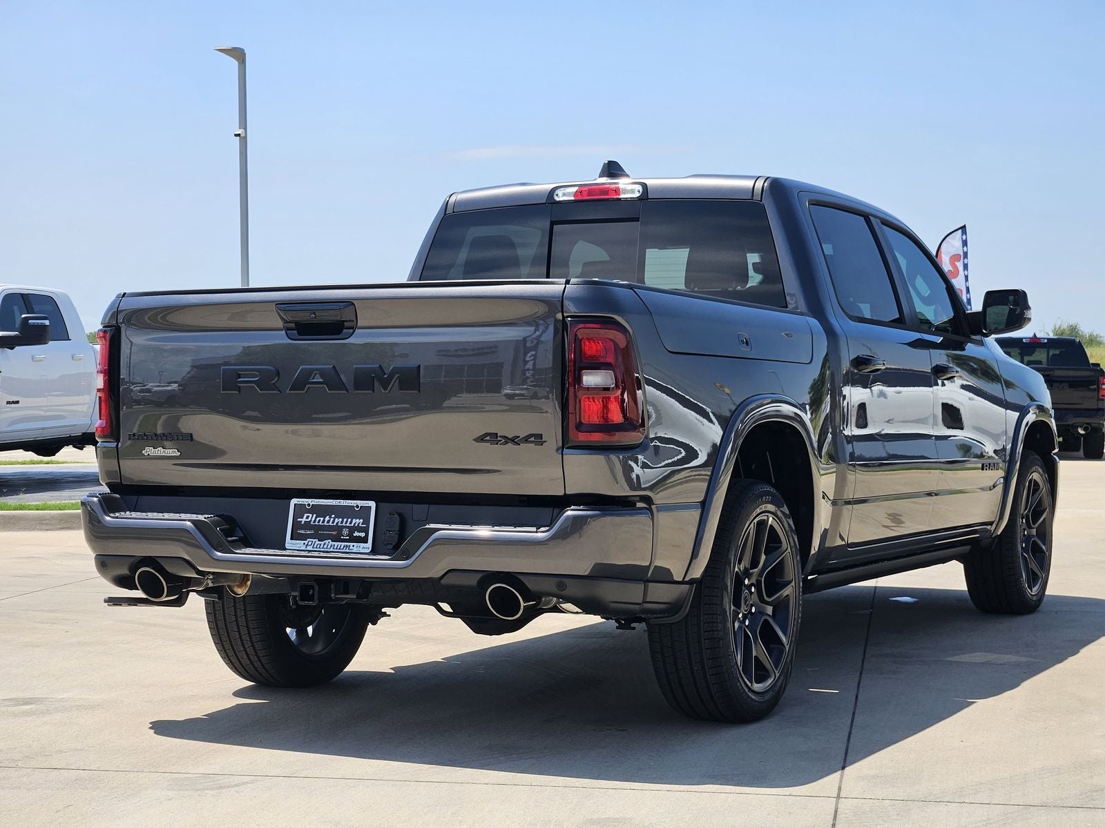 2026 RAM Ram 1500 RAM 1500 LARAMIE CREW CAB 4X4 5'7' BOX