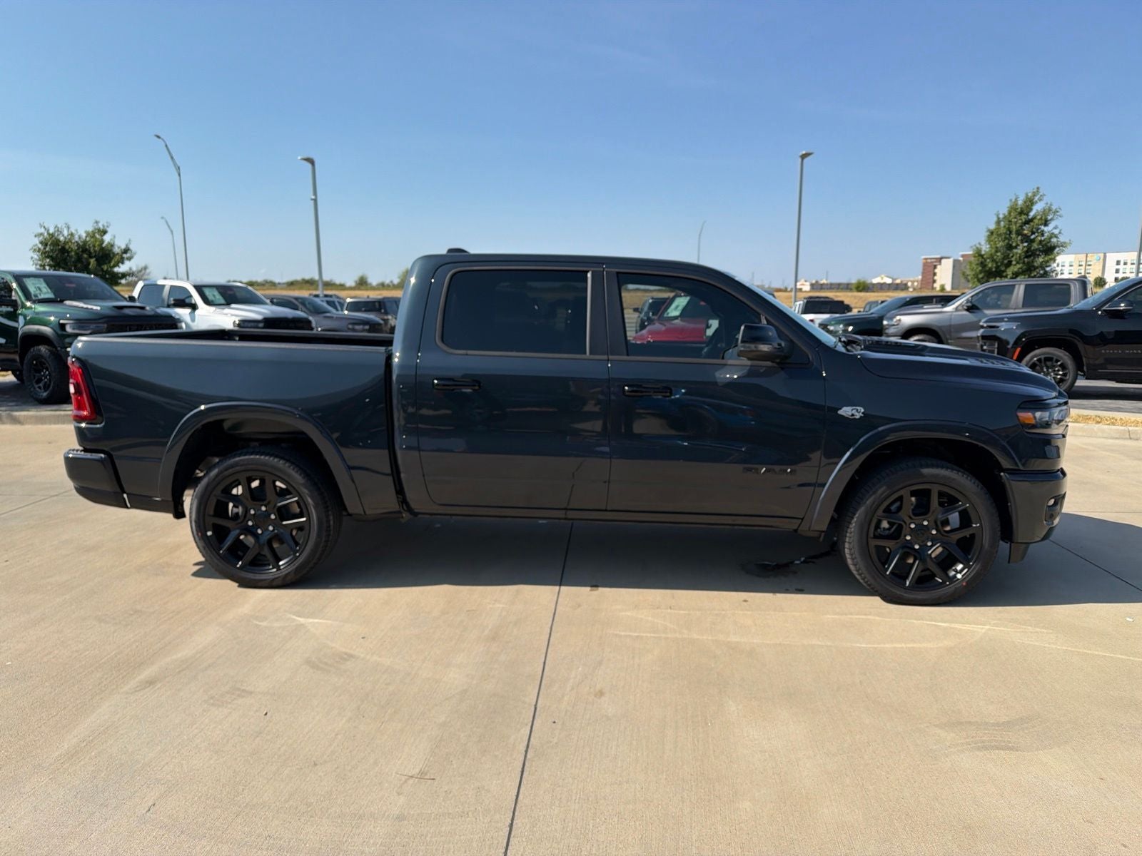 2026 RAM Ram 1500 RAM 1500 LARAMIE CREW CAB 4X4 5'7' BOX