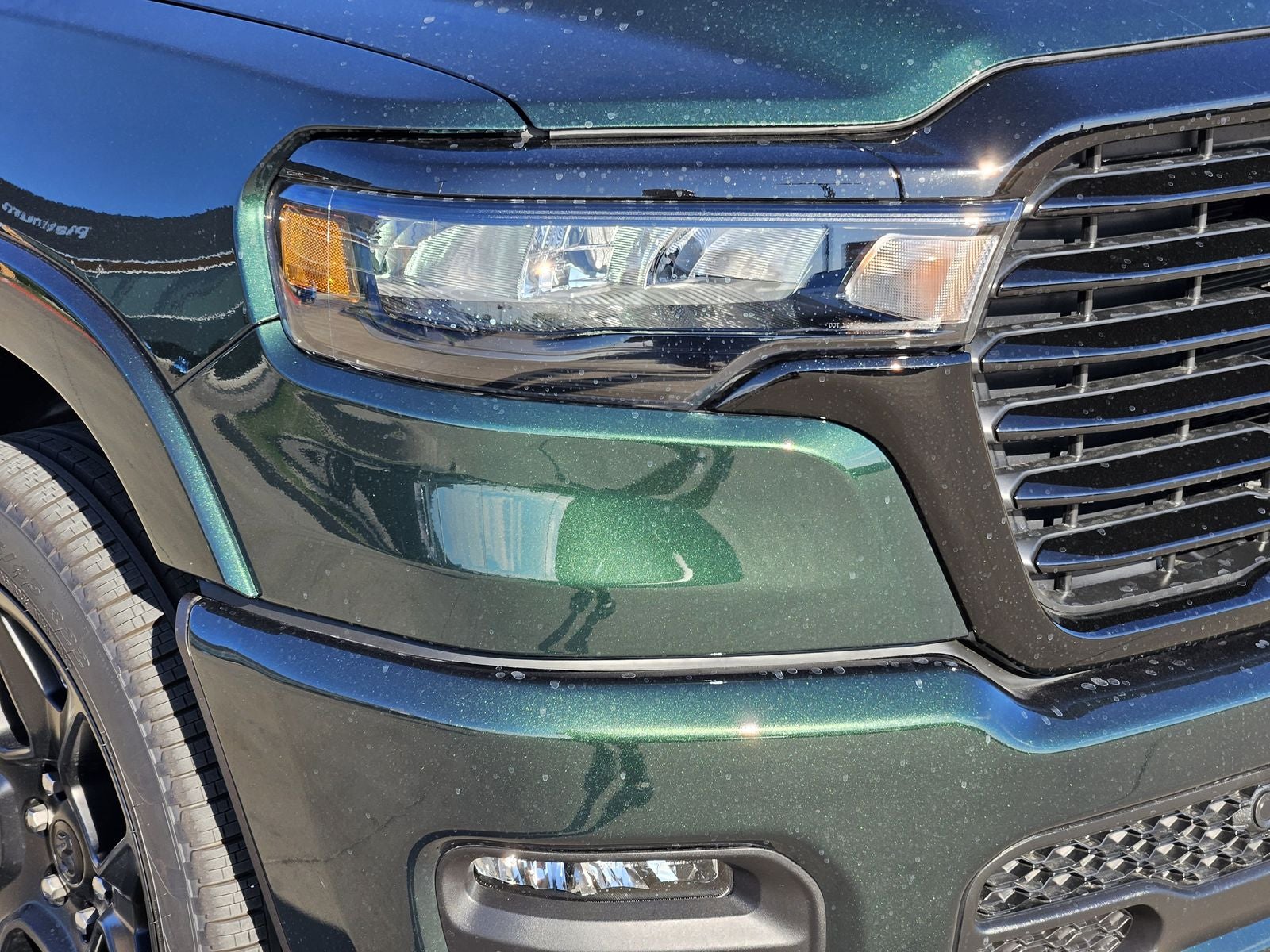 2026 RAM Ram 1500 RAM 1500 LARAMIE CREW CAB 4X4 5'7' BOX