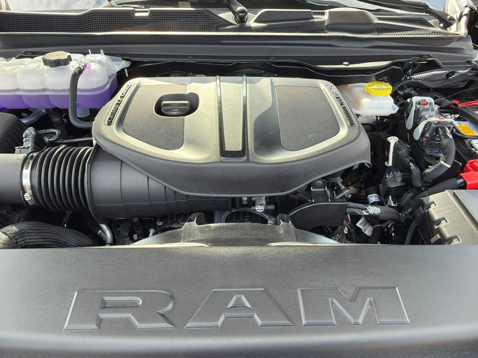 2027 RAM Ram 1500 RAM 1500 REBEL CREW CAB 4X4 5'7' BOX