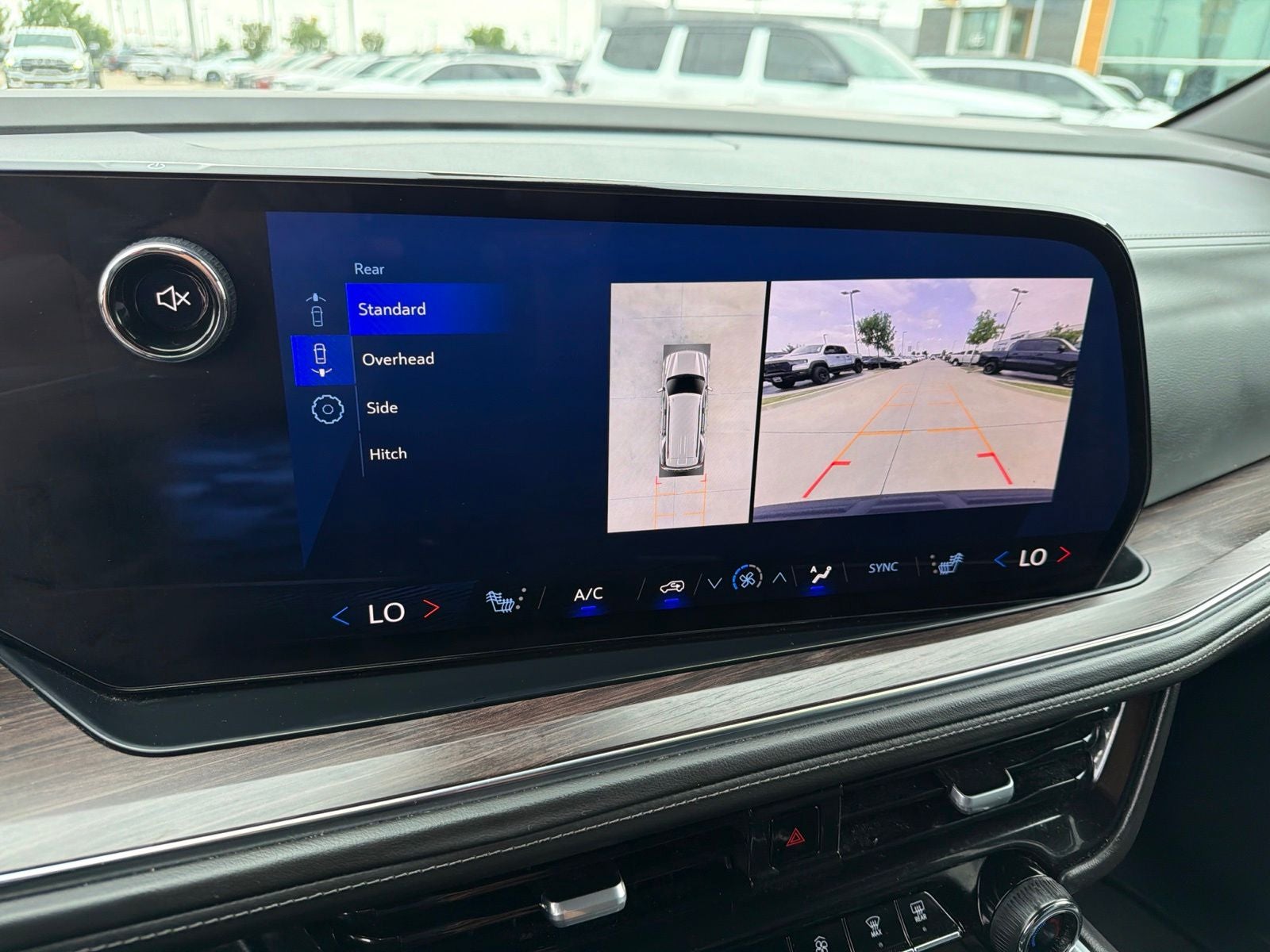 2025 Chevrolet Tahoe 2WD LT