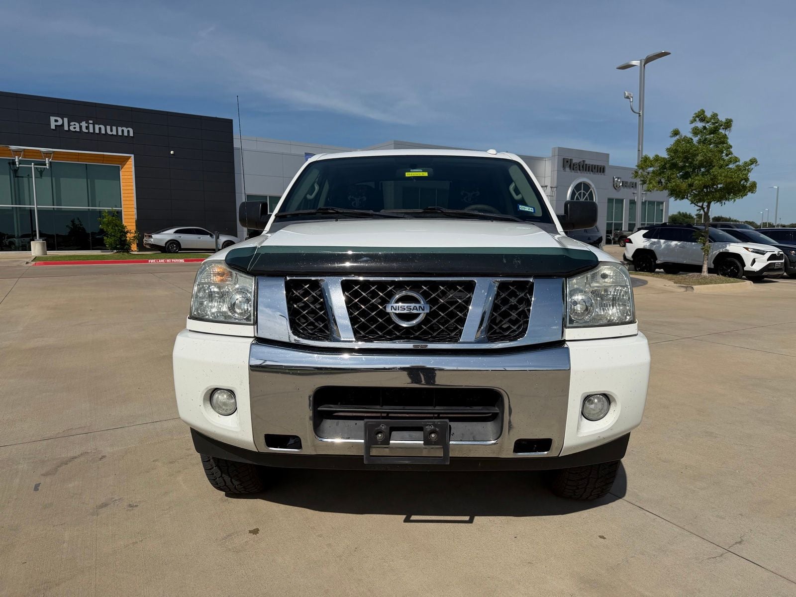 2014 Nissan Titan SV