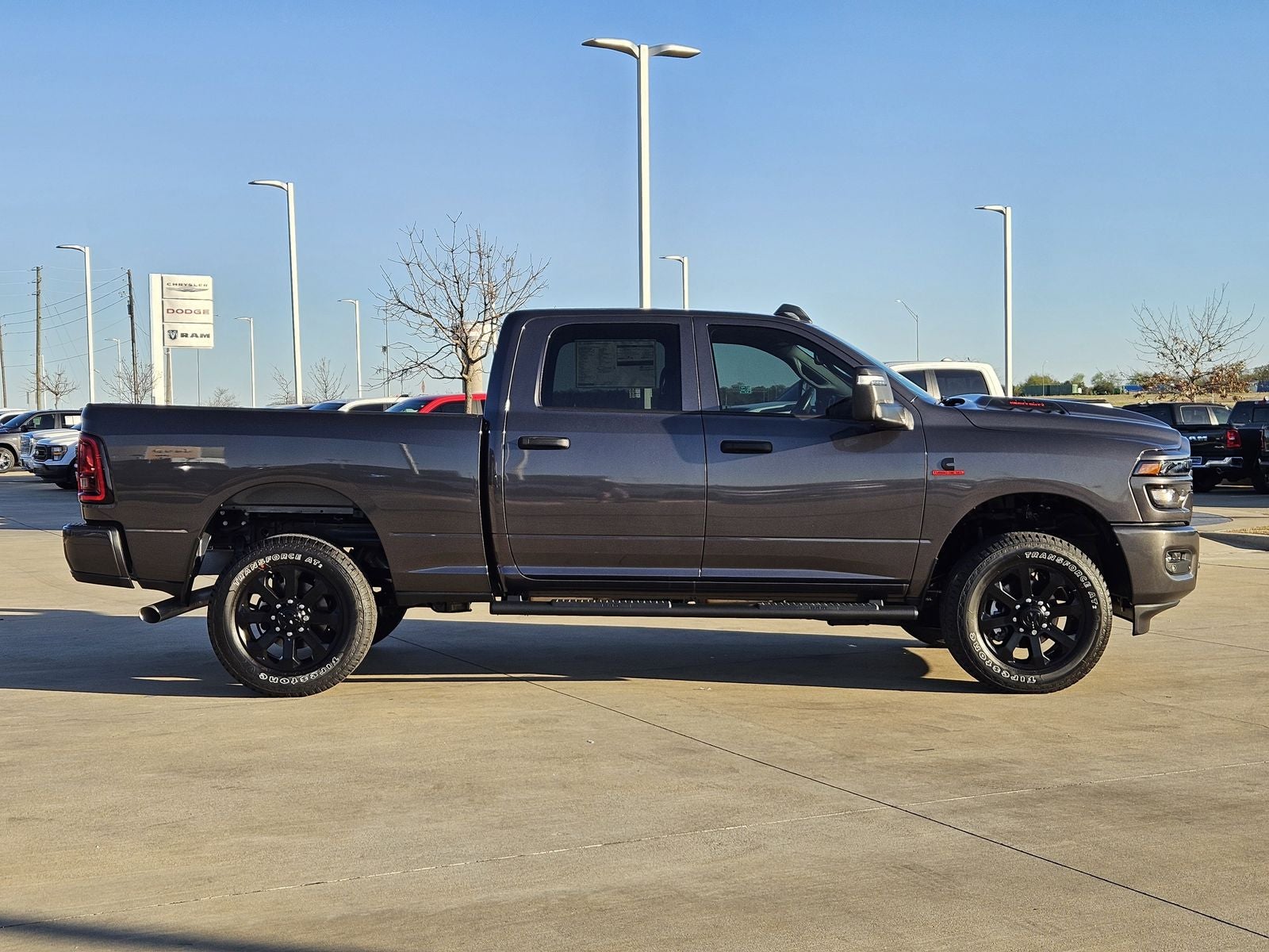 2026 RAM Ram 2500 RAM 2500 BLACK EXPRESS CREW CAB 4X4 6'4' BOX