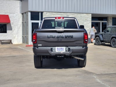 2026 RAM Ram 2500 RAM 2500 BLACK EXPRESS CREW CAB 4X4 6'4' BOX