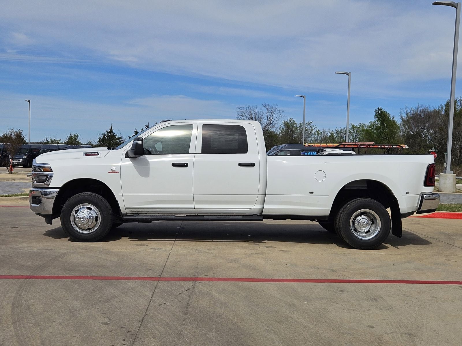 2026 RAM Ram 3500 RAM 3500 TRADESMAN CREW CAB 4X4 8' BOX