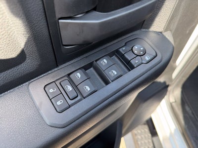 2027 RAM Ram 3500 RAM 3500 TRADESMAN CREW CAB 4X4 8' BOX
