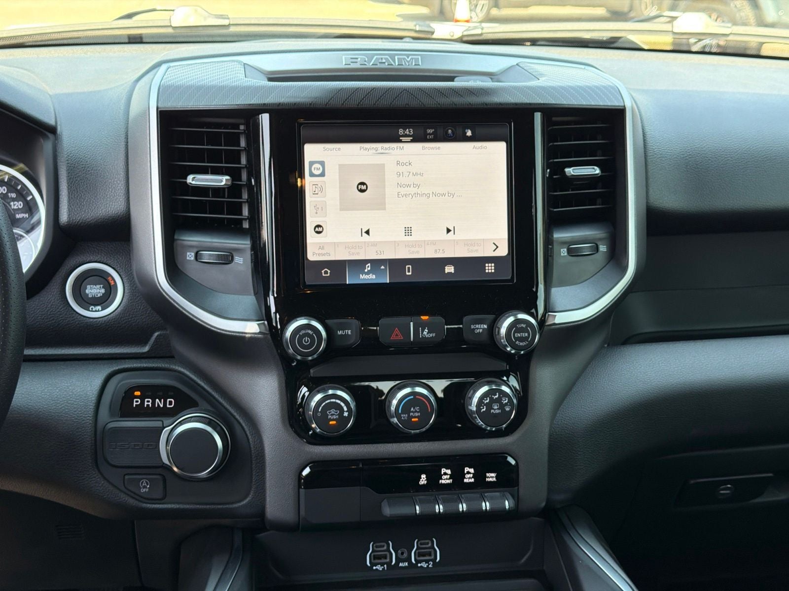2026 RAM Ram 1500 RAM 1500 LONE STAR CREW CAB 4X2 5'7' BOX