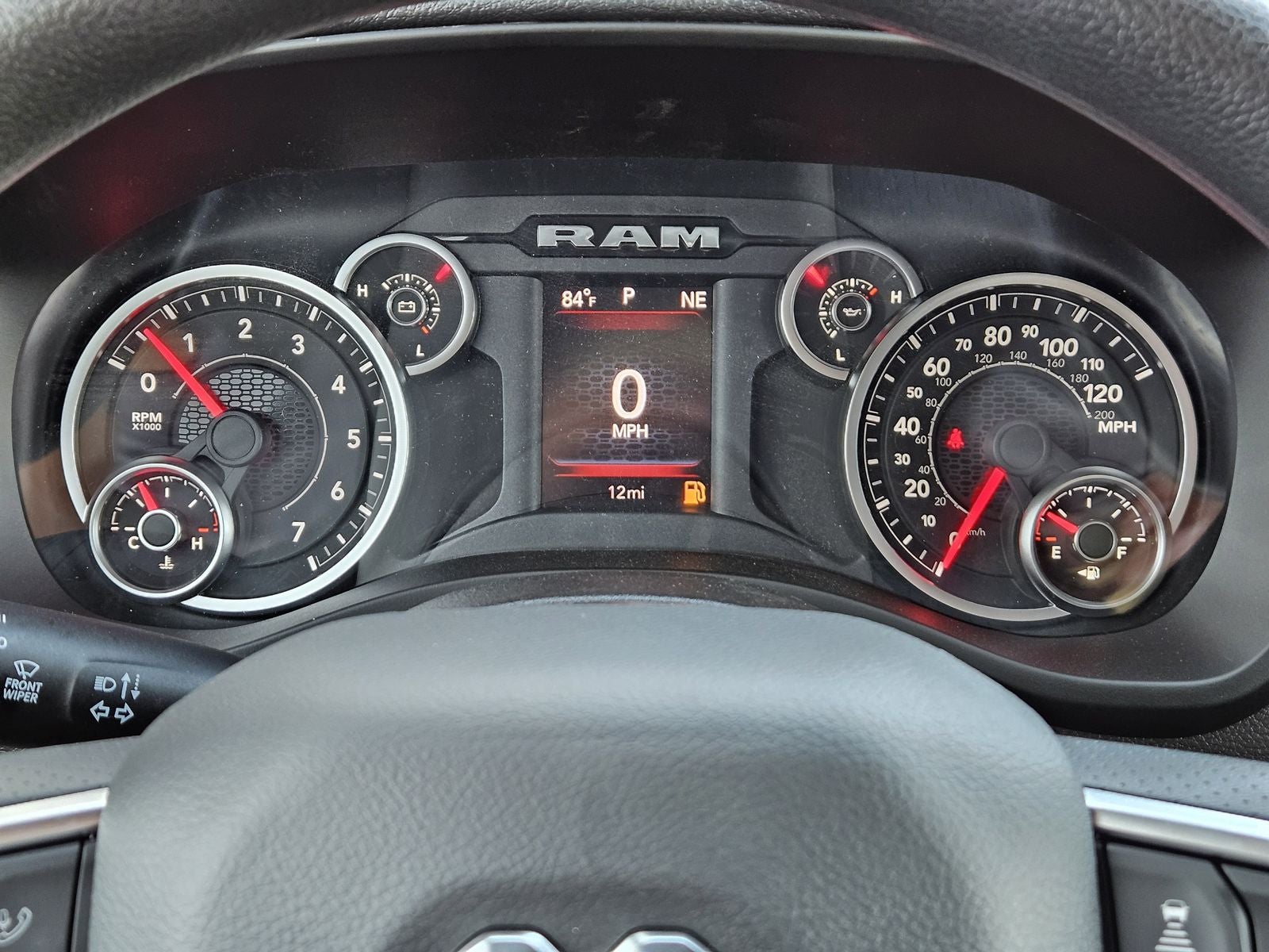 2026 RAM Ram 1500 RAM 1500 TRADESMAN CREW CAB 4X2 5'7' BOX