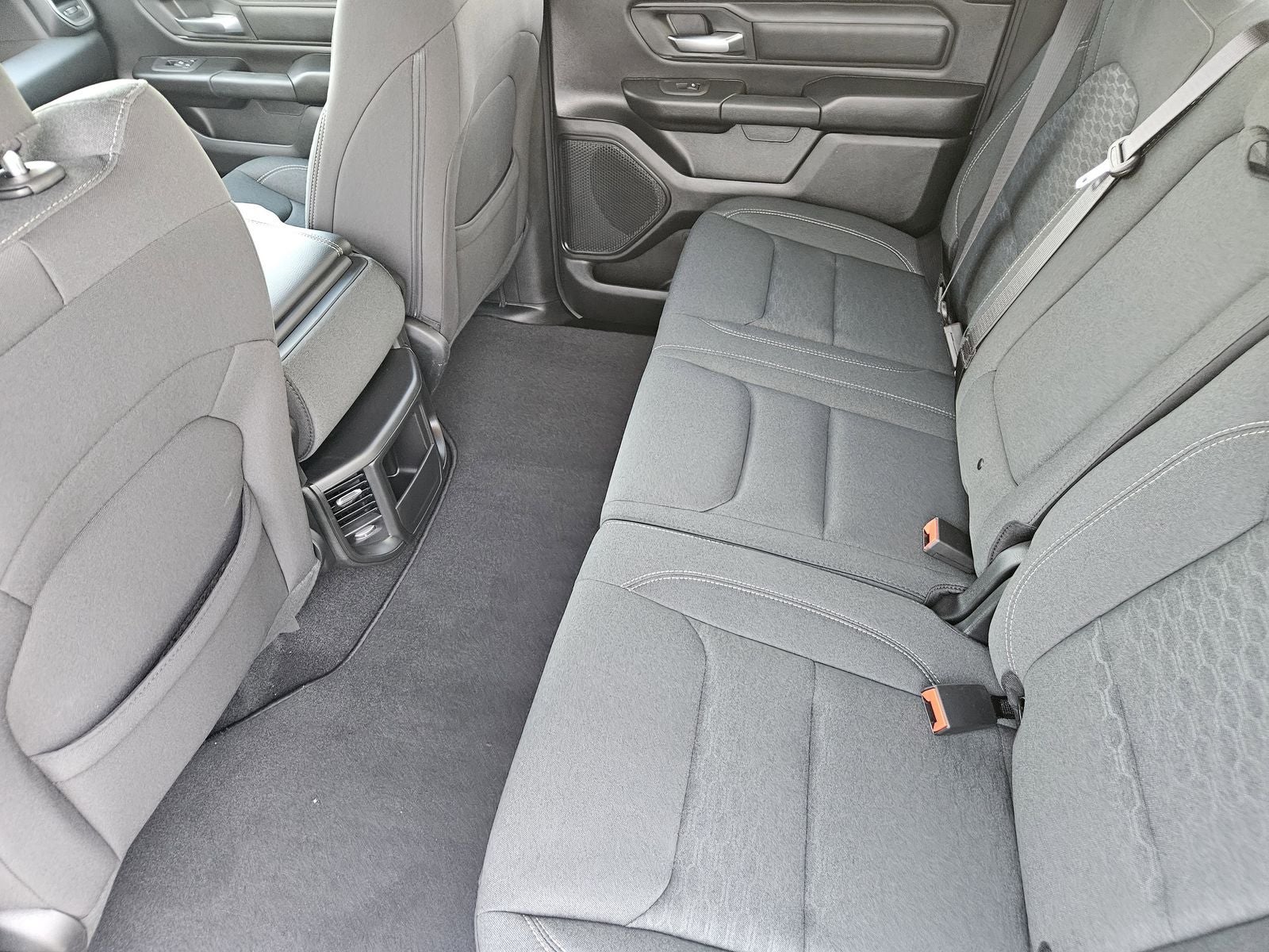 2026 RAM Ram 1500 RAM 1500 EXPRESS CREW CAB 4X2 5'7' BOX