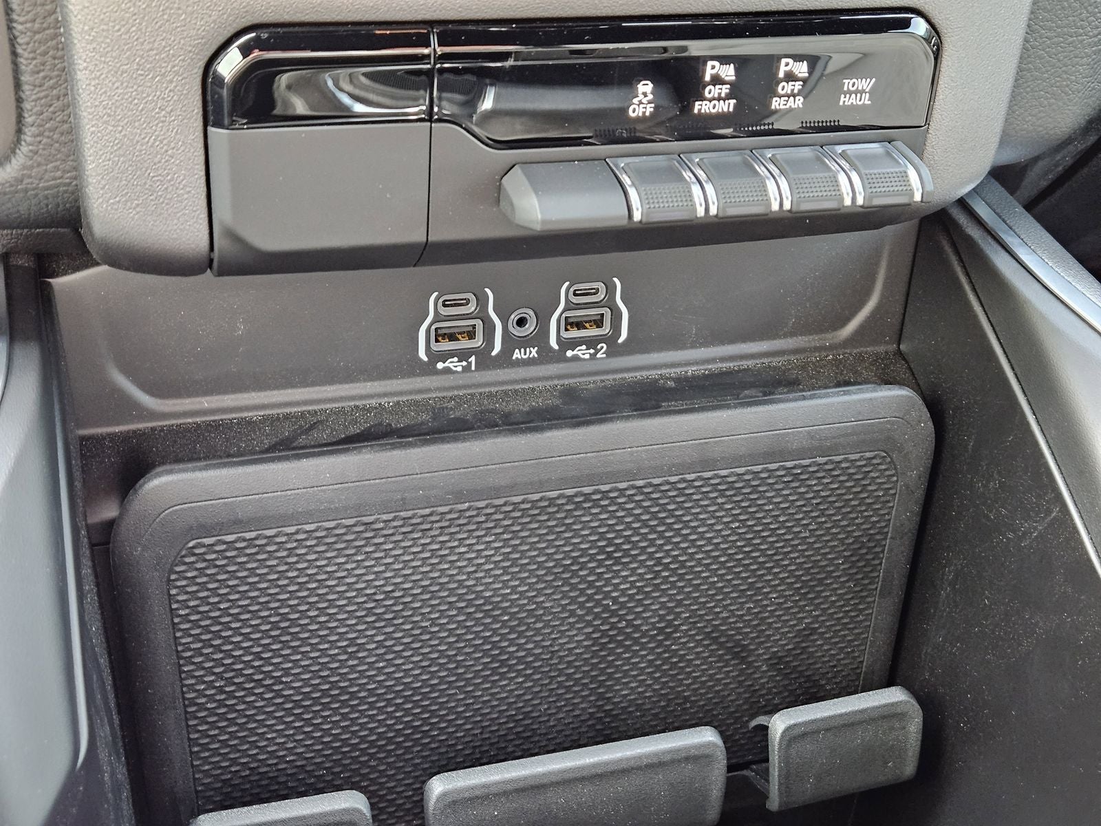 2025 RAM Ram 1500 RAM 1500 BIG HORN CREW CAB 4X4 5'7' BOX