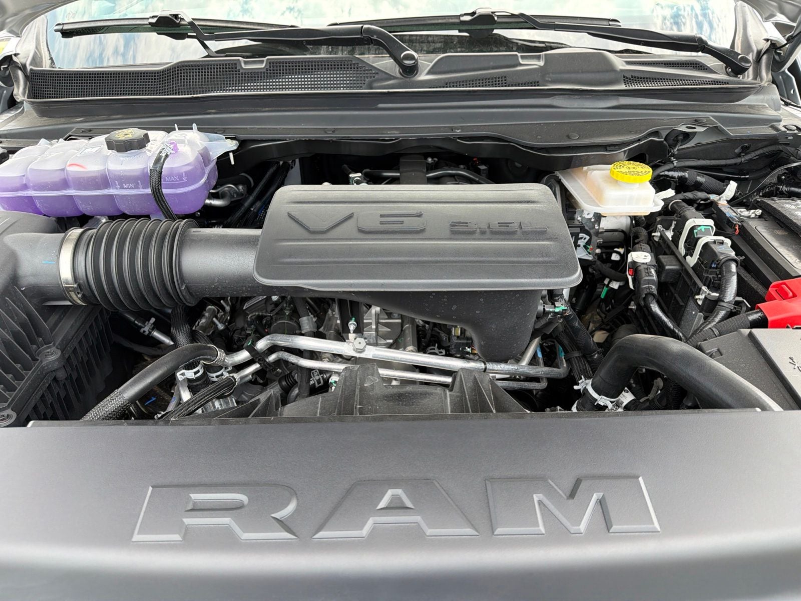 2026 RAM Ram 1500 RAM 1500 EXPRESS CREW CAB 4X4 5'7' BOX