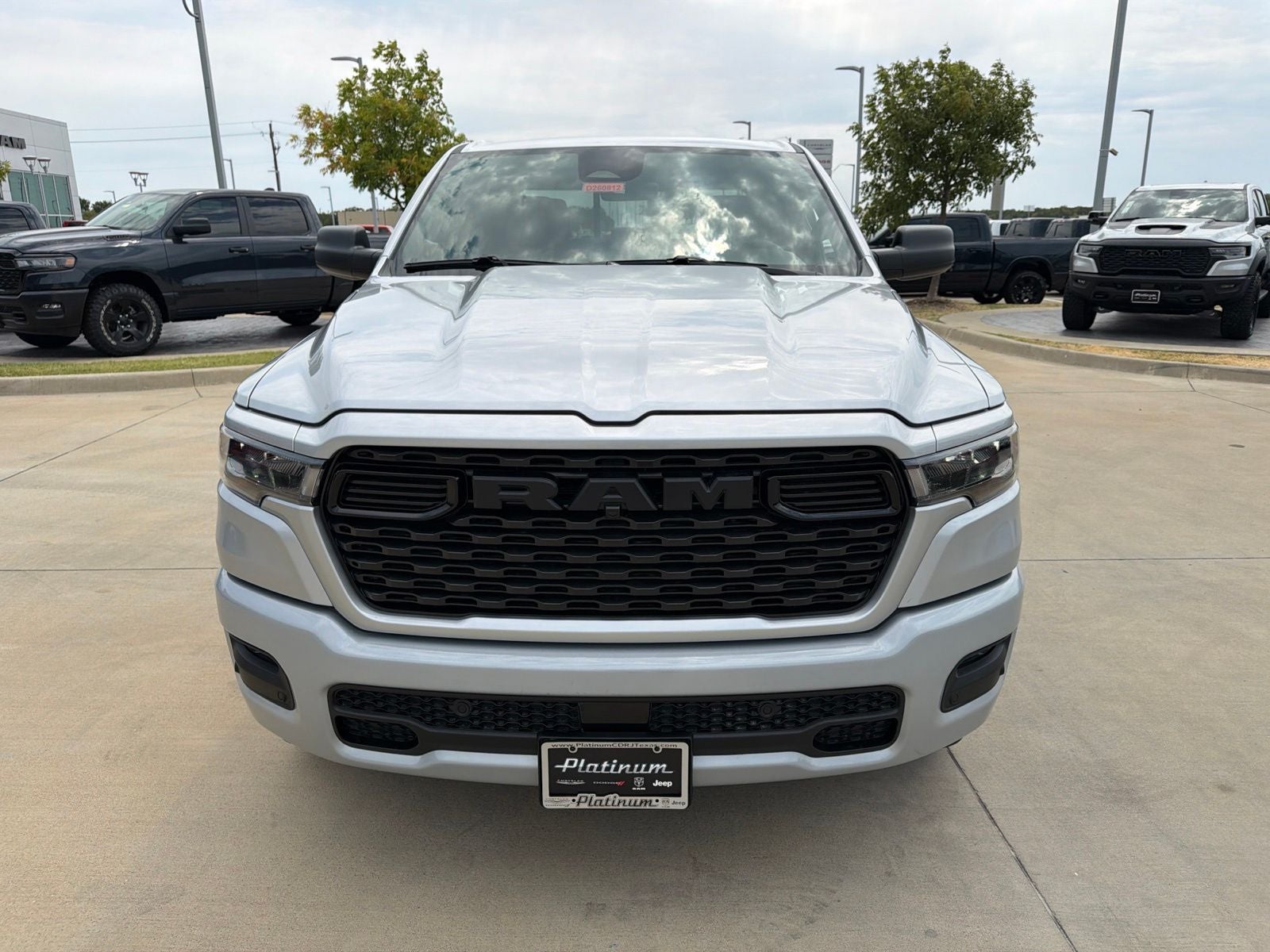 2026 RAM Ram 1500 RAM 1500 EXPRESS CREW CAB 4X4 5'7' BOX
