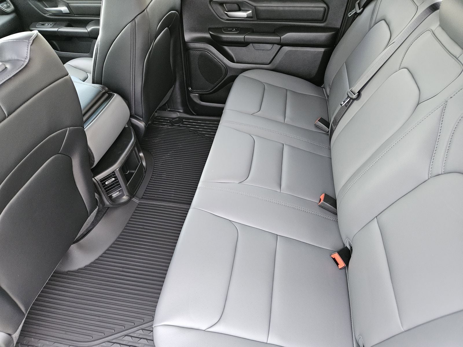 2026 RAM Ram 1500 RAM 1500 TRADESMAN CREW CAB 4X4 5'7' BOX