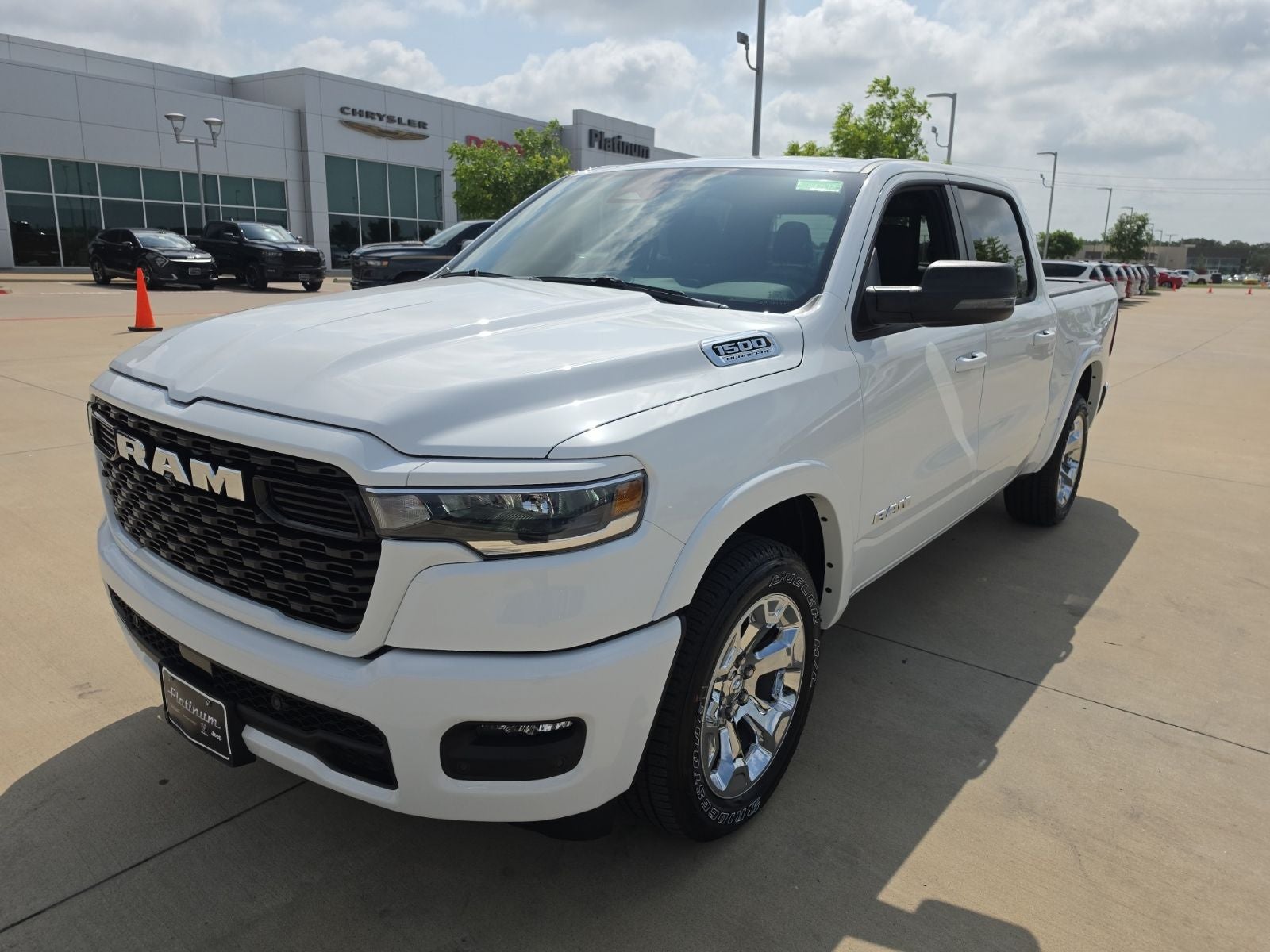 2026 RAM Ram 1500 RAM 1500 LONE STAR CREW CAB 4X4 5'7' BOX