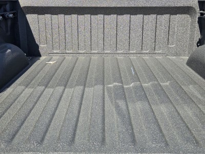 2026 RAM Ram 1500 Express Crew Cab 4x4 5'7' Box