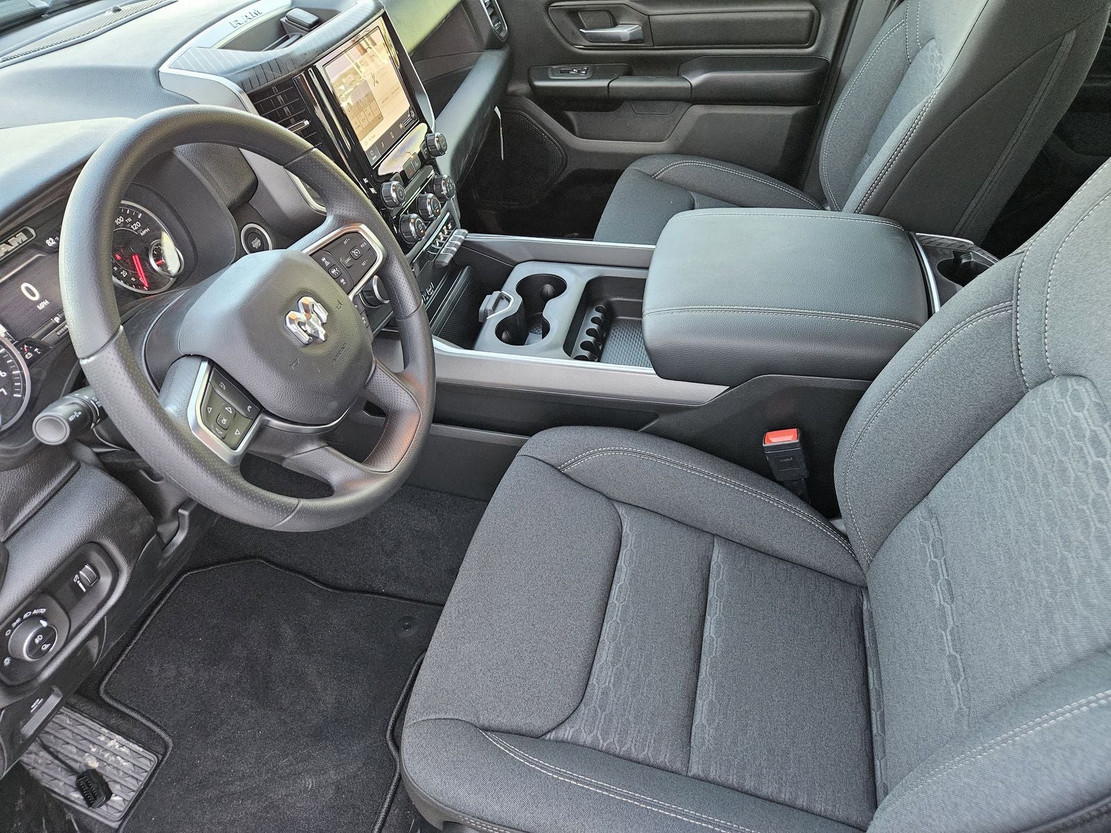 2026 RAM Ram 1500 RAM 1500 EXPRESS CREW CAB 4X4 5'7' BOX