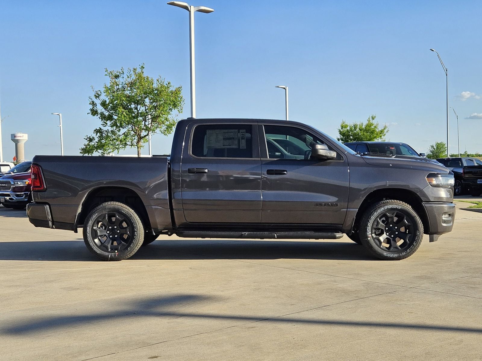 2026 RAM Ram 1500 RAM 1500 EXPRESS CREW CAB 4X4 5'7' BOX