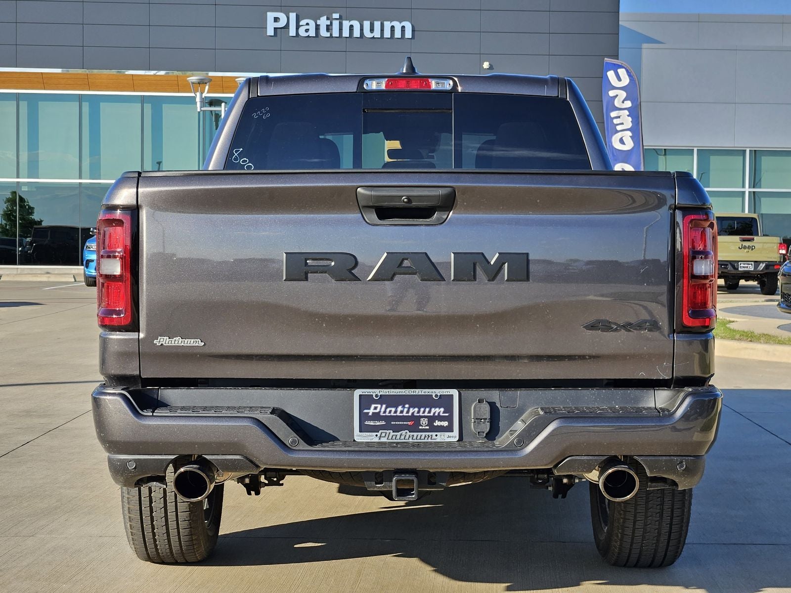 2026 RAM Ram 1500 RAM 1500 EXPRESS CREW CAB 4X4 5'7' BOX