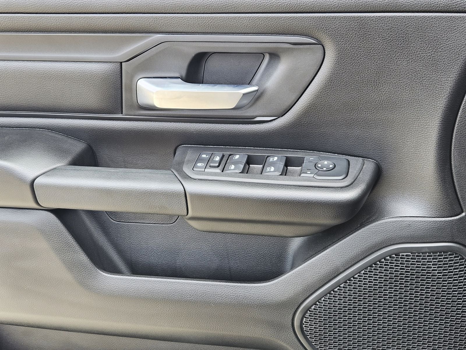 2026 RAM Ram 1500 RAM 1500 TRADESMAN CREW CAB 4X4 5'7' BOX