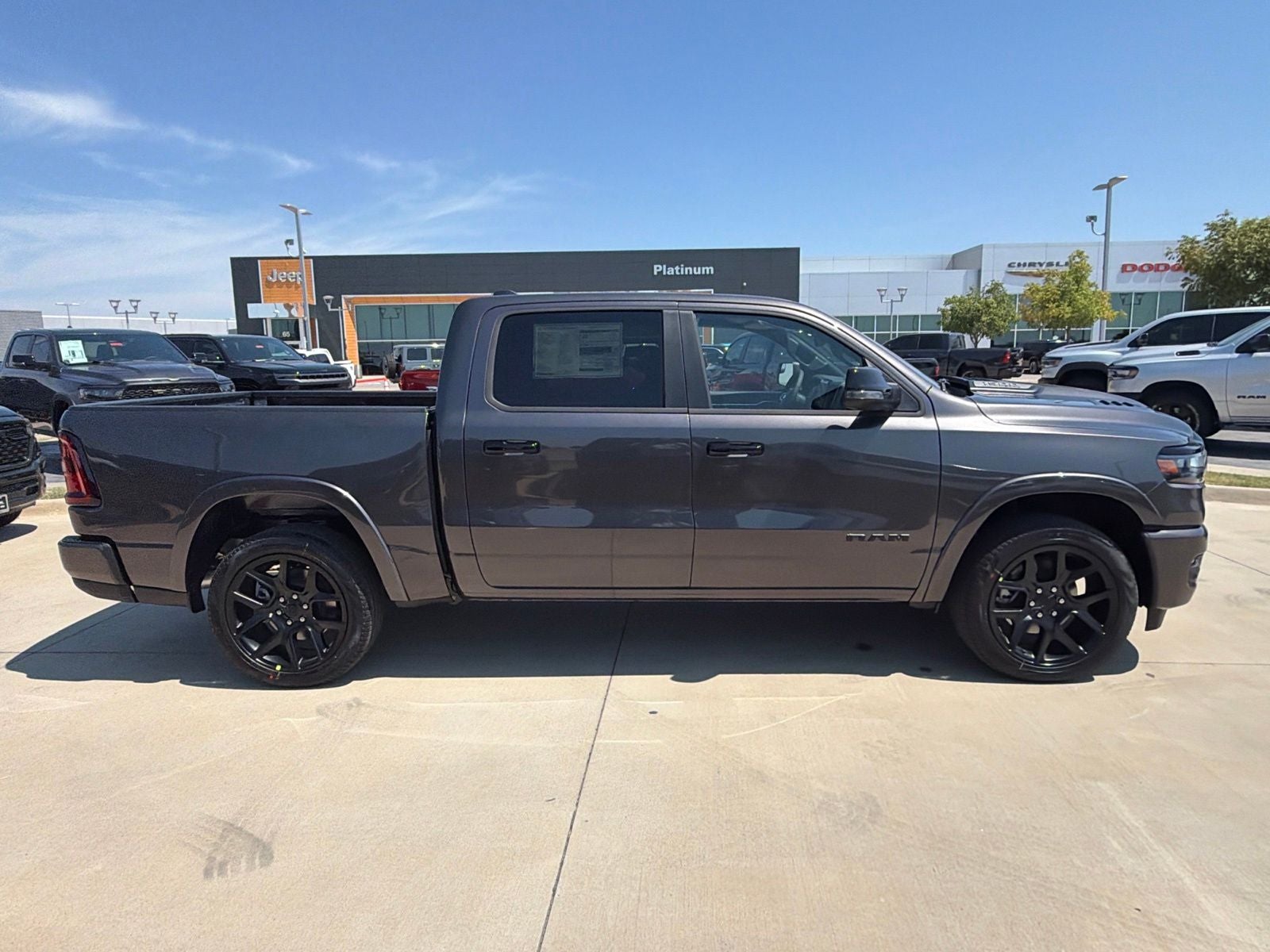 2026 RAM Ram 1500 RAM 1500 LARAMIE CREW CAB 4X4 5'7' BOX