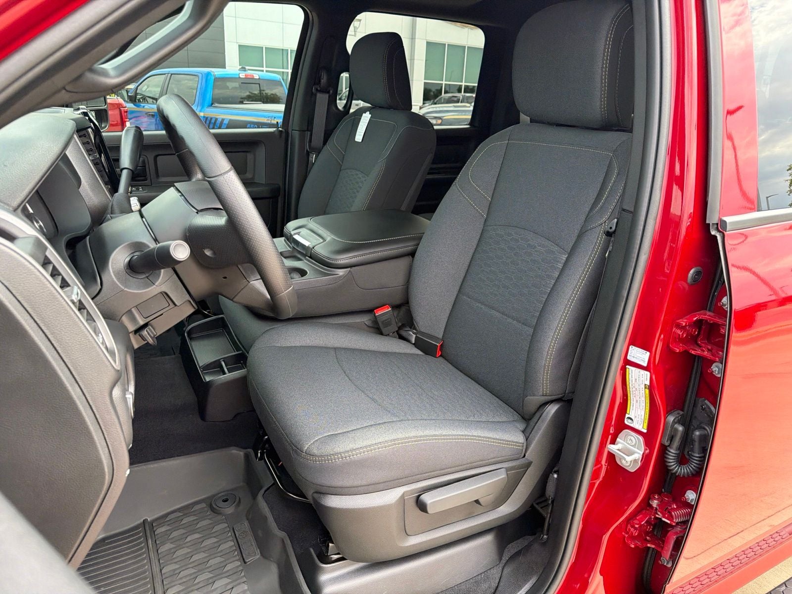 2026 RAM Ram 2500 RAM 2500 TRADESMAN CREW CAB 4X4 6'4' BOX
