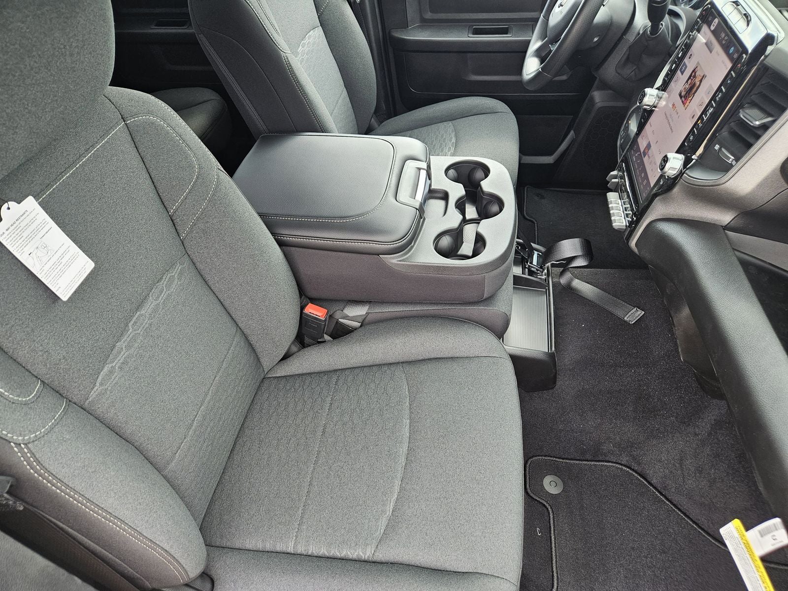 2026 RAM Ram 2500 RAM 2500 BLACK EXPRESS CREW CAB 4X4 6'4' BOX