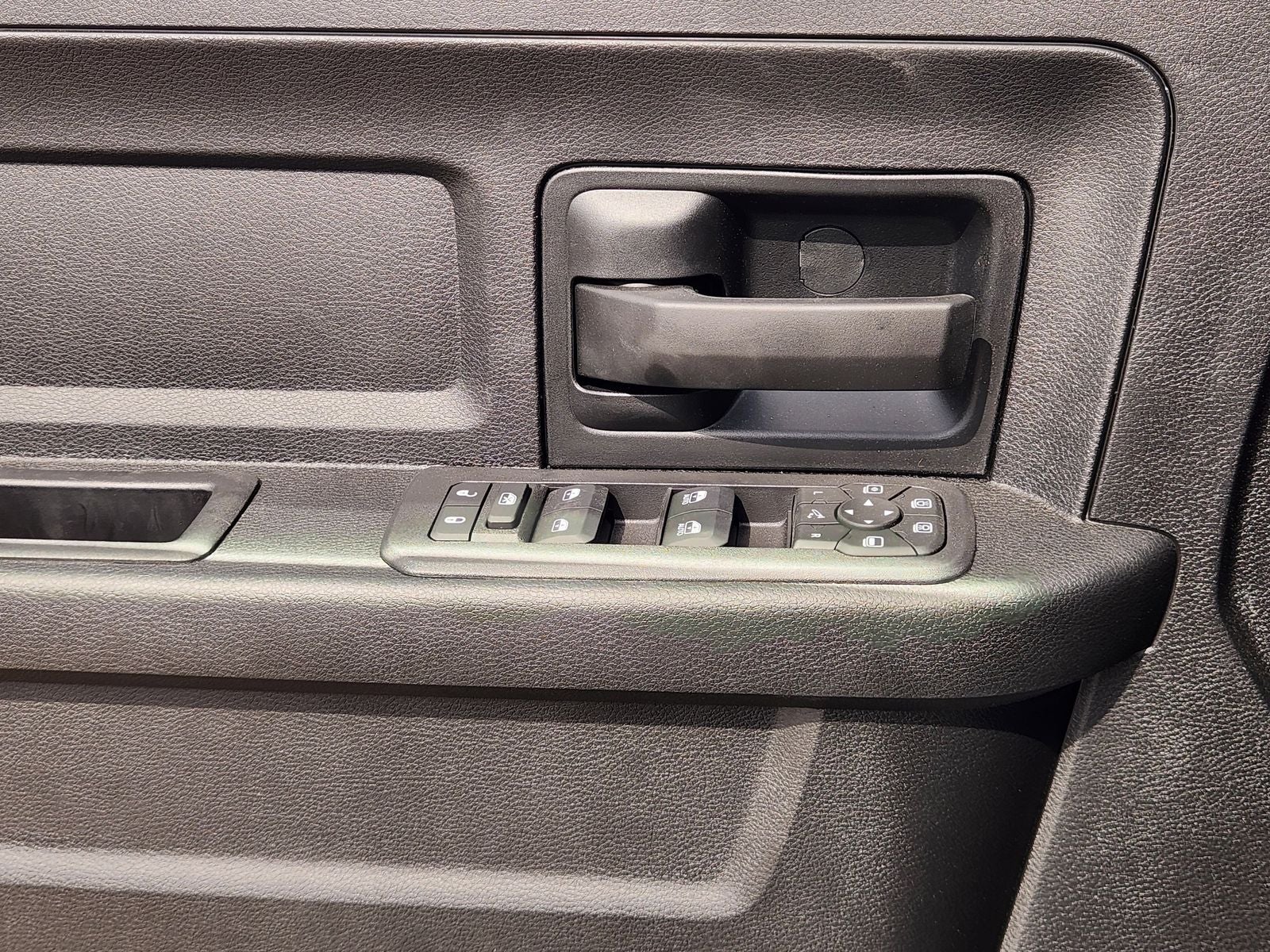 2026 RAM Ram 2500 RAM 2500 BLACK EXPRESS CREW CAB 4X4 6'4' BOX