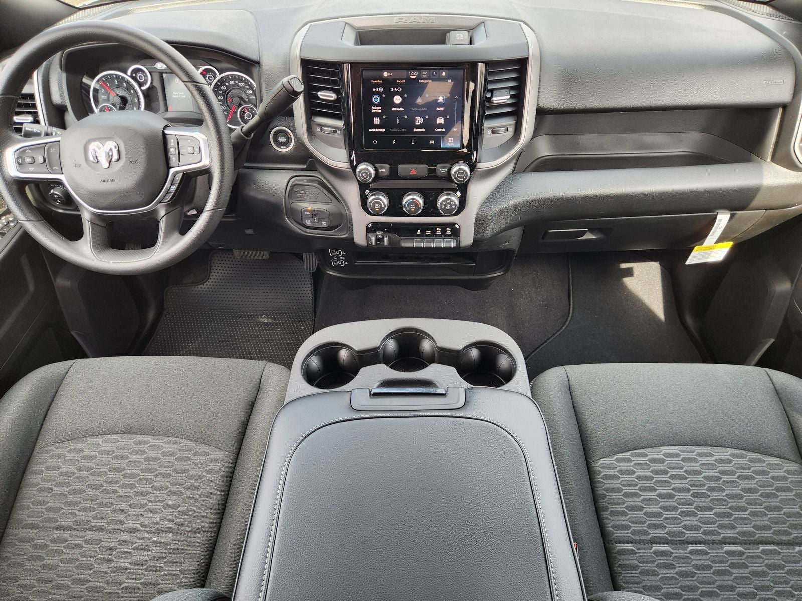 2026 RAM Ram 2500 RAM 2500 BLACK EXPRESS CREW CAB 4X4 6'4' BOX