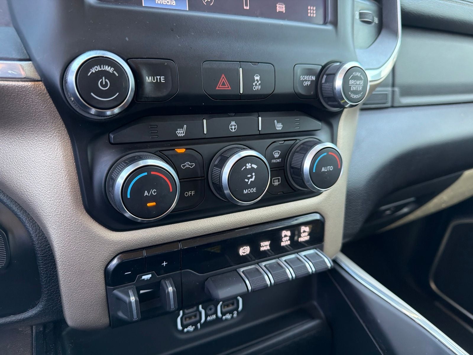 2022 RAM Ram 2500 Laramie Crew Cab 4x4 6'4' Box