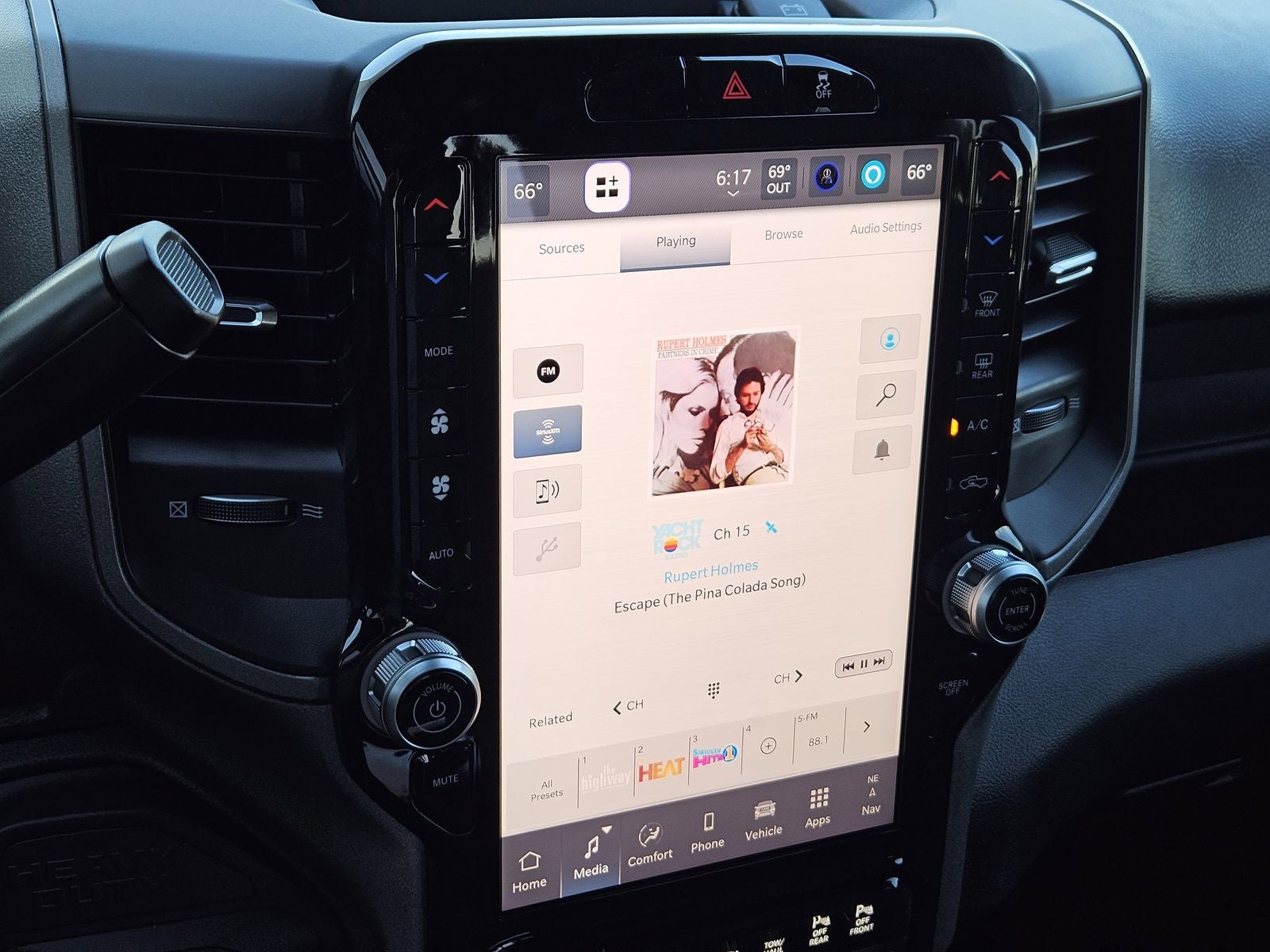 2025 RAM Ram 2500 RAM 2500 TRADESMAN CREW CAB 4X4 8' BOX