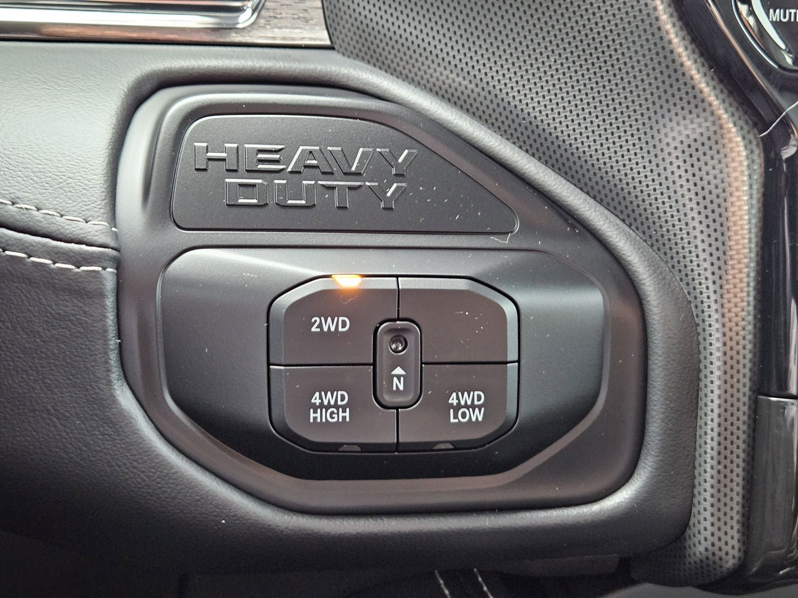 2025 RAM Ram 2500 RAM 2500 LIMITED CREW CAB 4X4 6'4' BOX