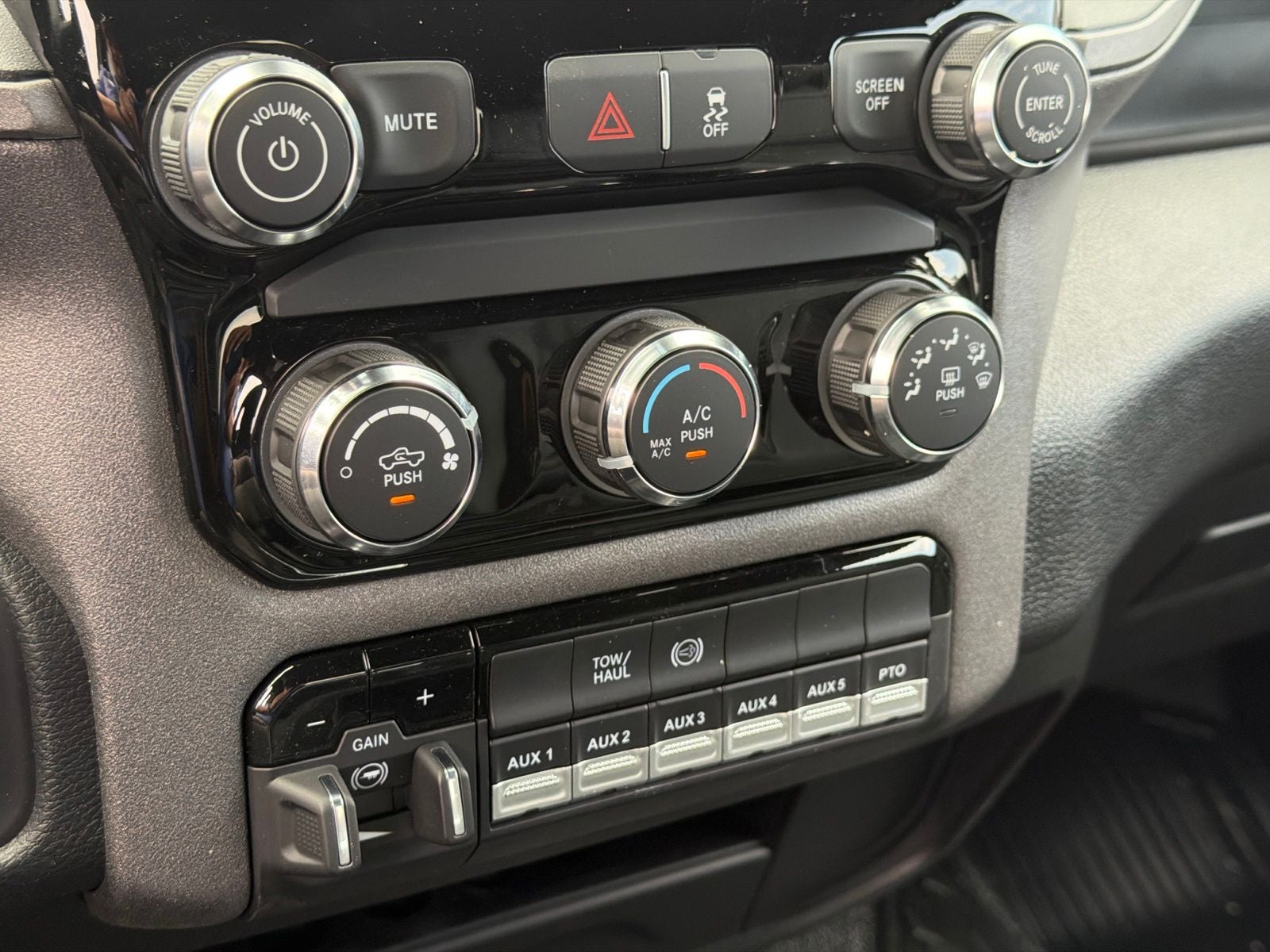 2027 RAM 4500 Chassis Cab Tradesman