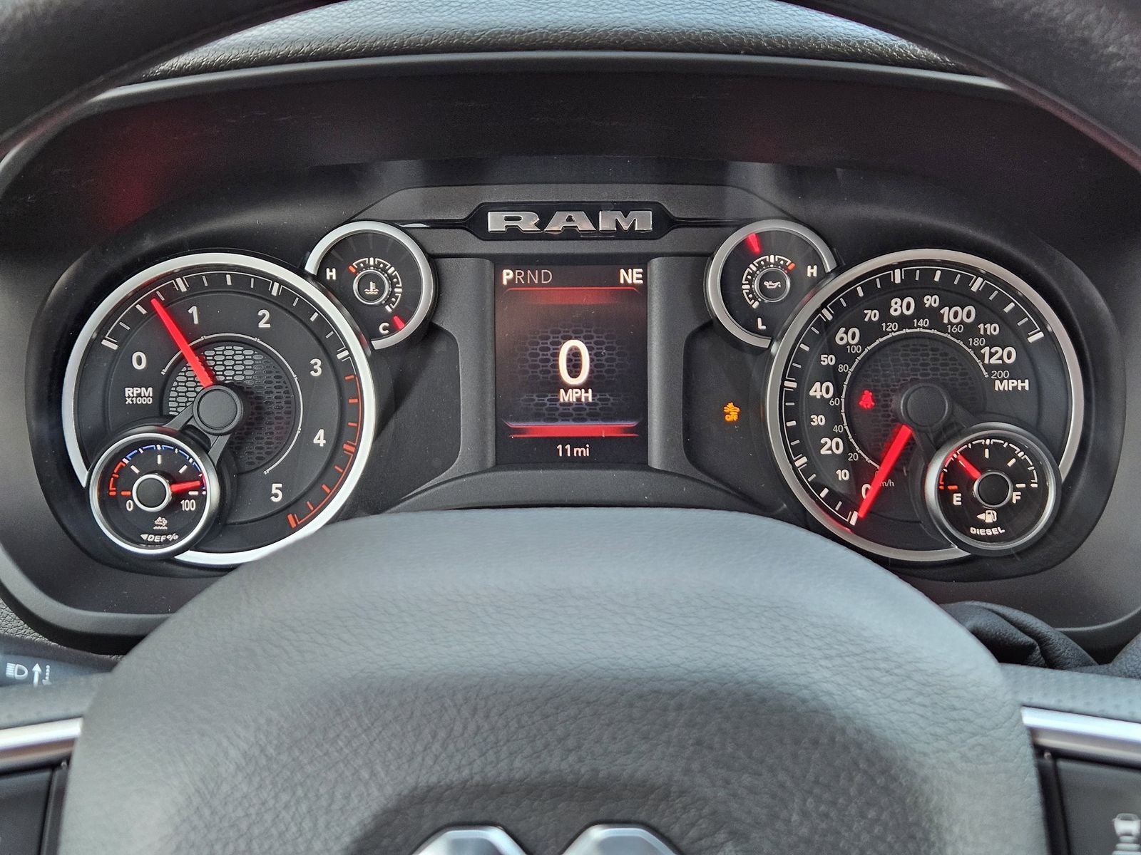 2026 RAM Ram 5500 Chassis Cab RAM 5500 TRADESMAN CHASSIS CREW CAB 4X4 84' CA