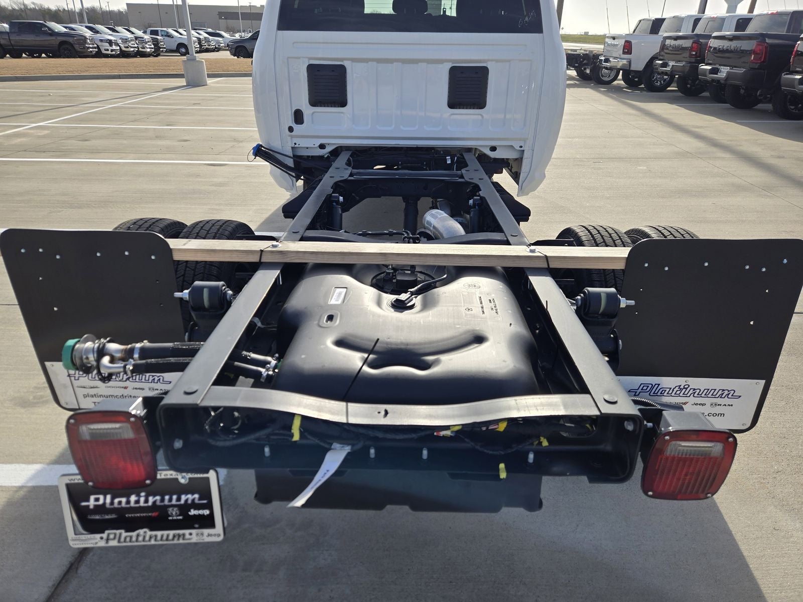 2026 RAM Ram 3500 Chassis Cab RAM 3500 TRADESMAN CREW CAB CHASSIS 4X4 60' CA