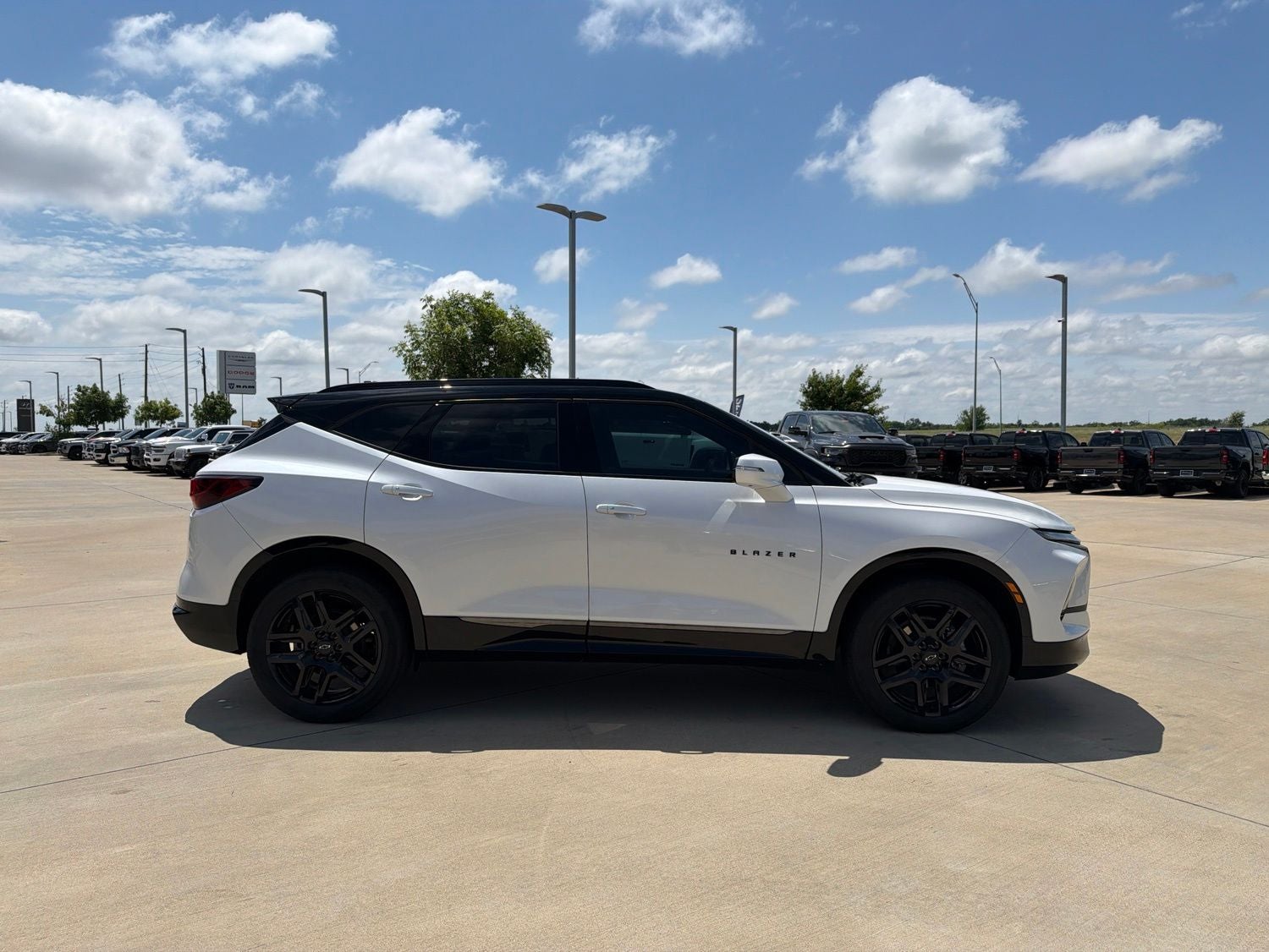 2023 Chevrolet Blazer FWD RS