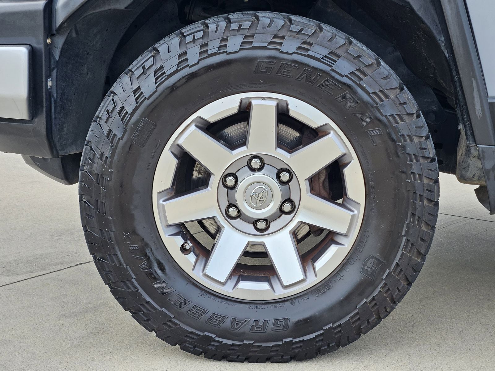 2014 Toyota FJ Cruiser Base