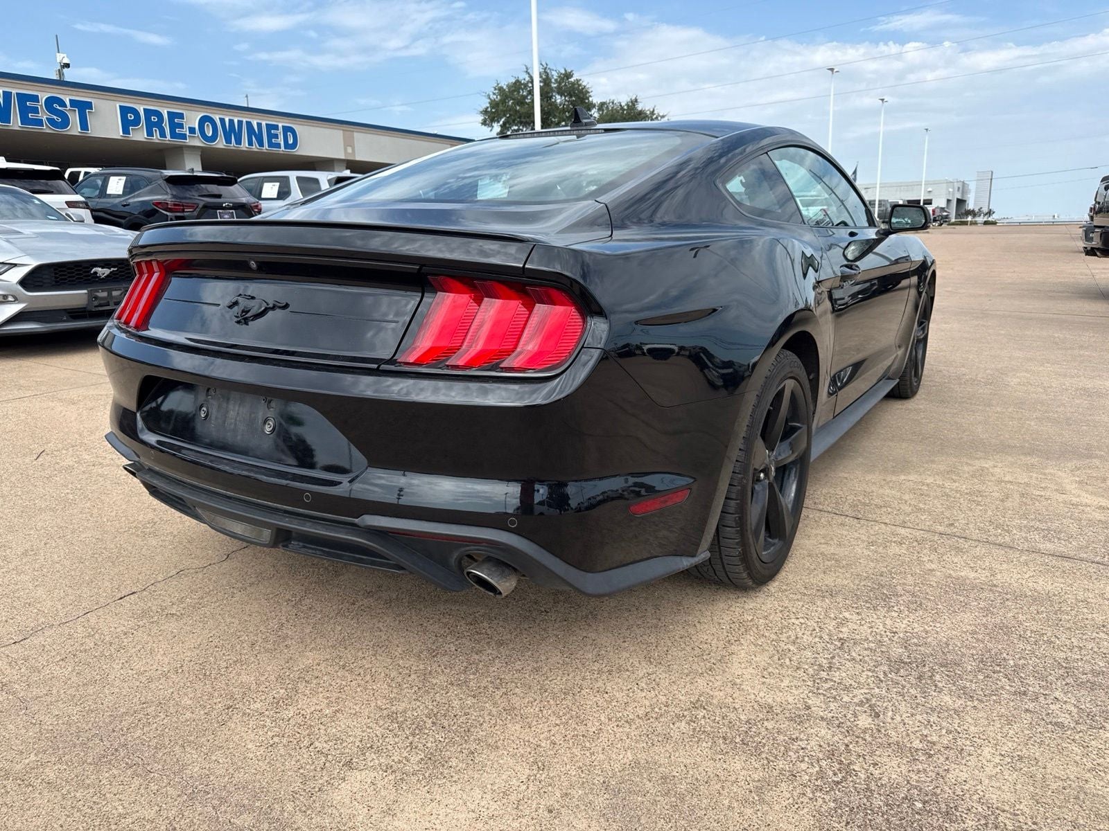 2022 Ford Mustang EcoBoost Premium