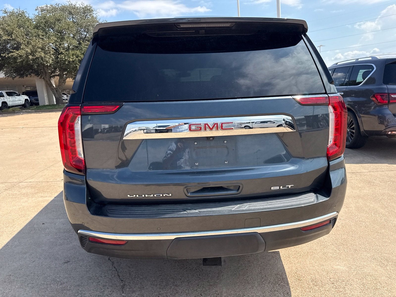 2021 GMC Yukon SLT