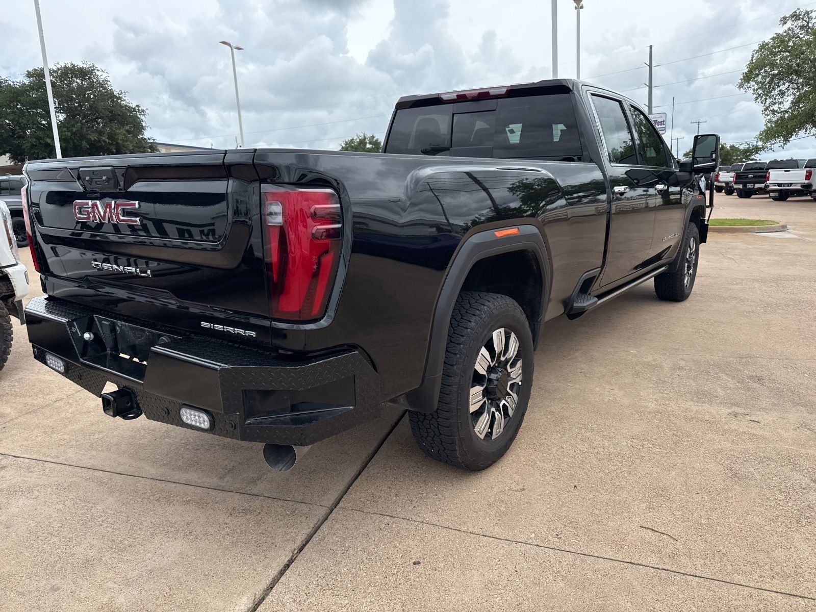 2025 GMC Sierra 3500HD Denali